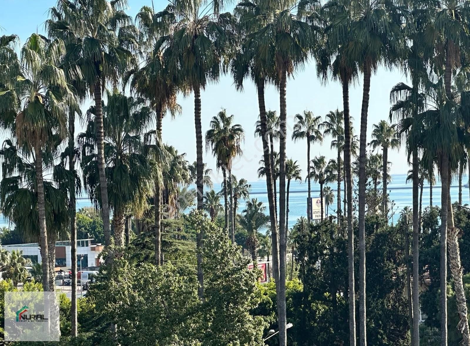 Çarşı Merkez'de Deniz Manzaralı Eşyalı Kiralık Ofis