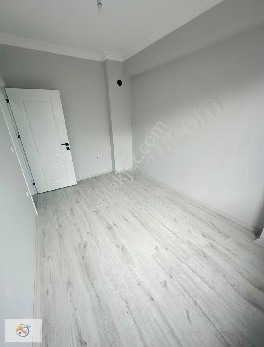 Ana Cadde'ye Paralel Satılık Sıfır 3+1 Daire Ara Katta - Görsel 4