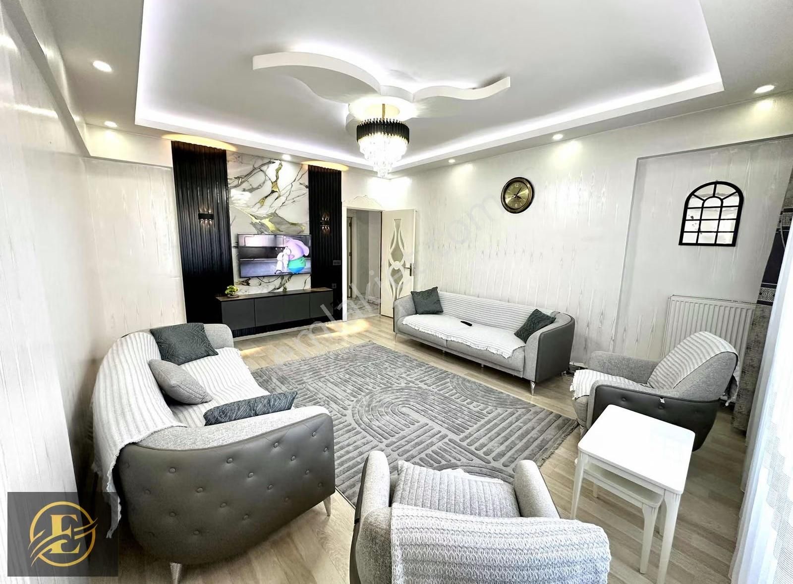 Ekol'den Harika Konumda İskanlı Hasarsız Masrafsız Göbek Kat !!!