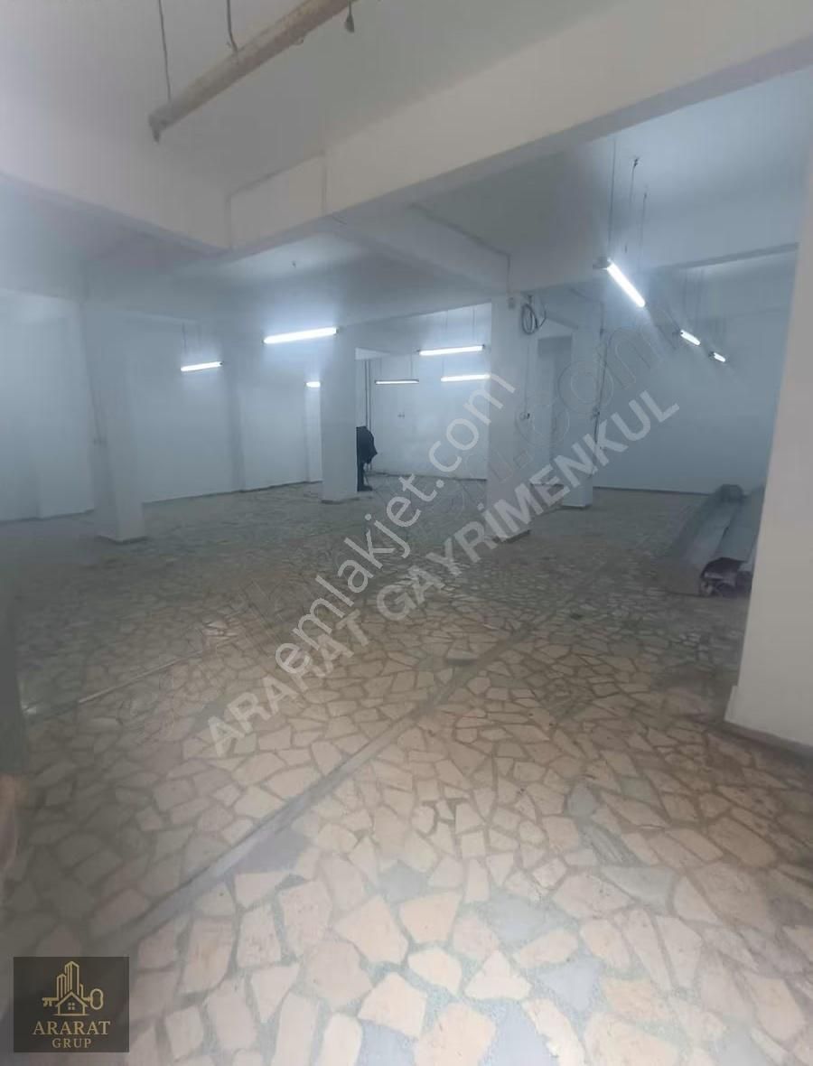 Tuna Mahallesinde Kiralık 120 M2 Atölye & Dükkan - Görsel 2
