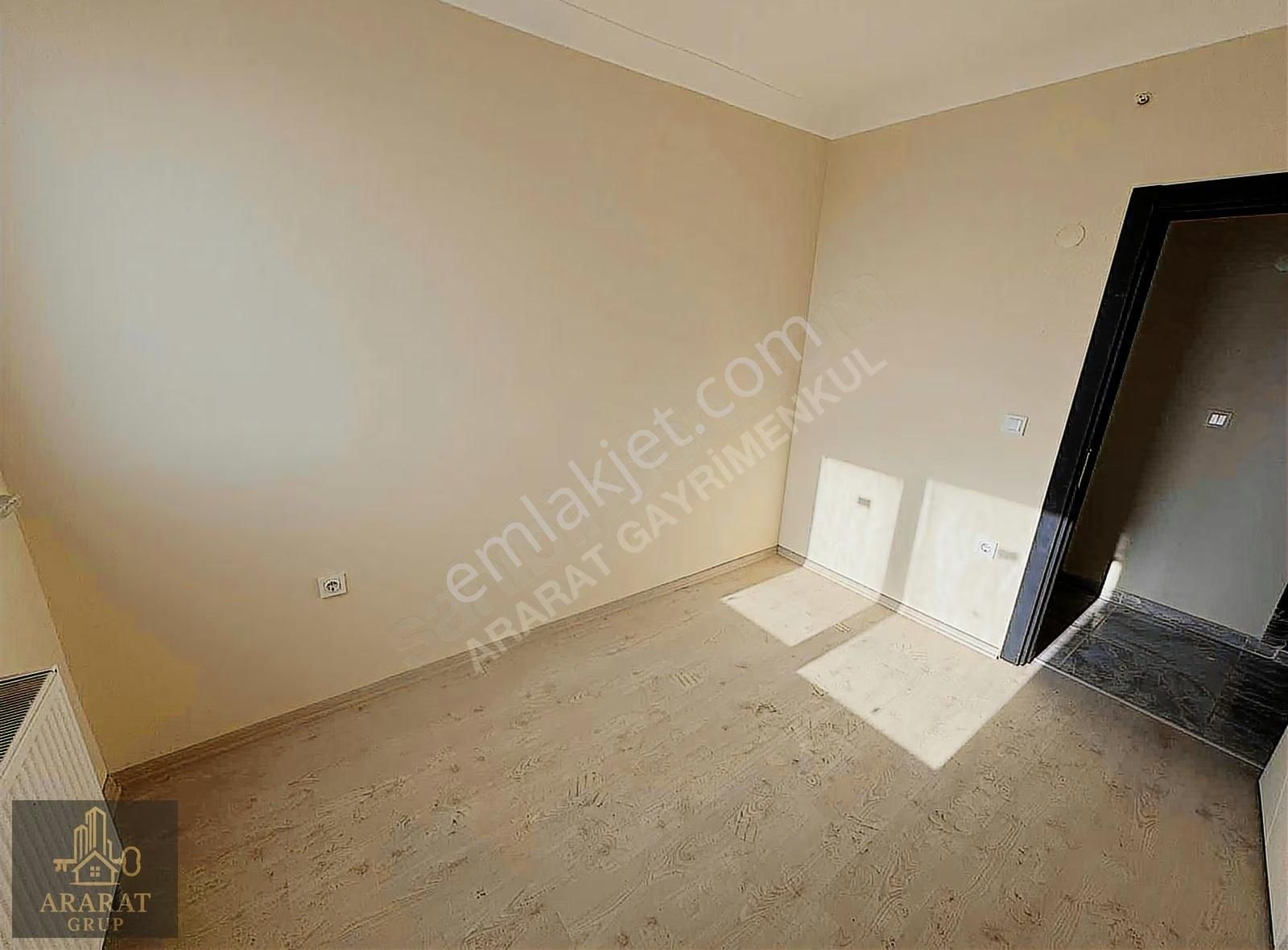 Ararat'tan Esenler Tuna Vadi Sitesinde Satılık 2+1fırsat Daire - Görsel 10