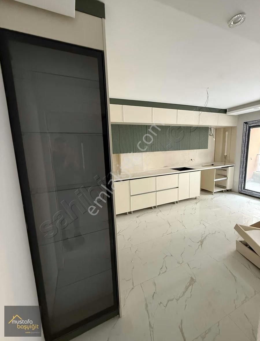 Mustafa Başyığıt Emlaktan Reşatbey Mahallesinde Lüx 3+1 - Görsel 8