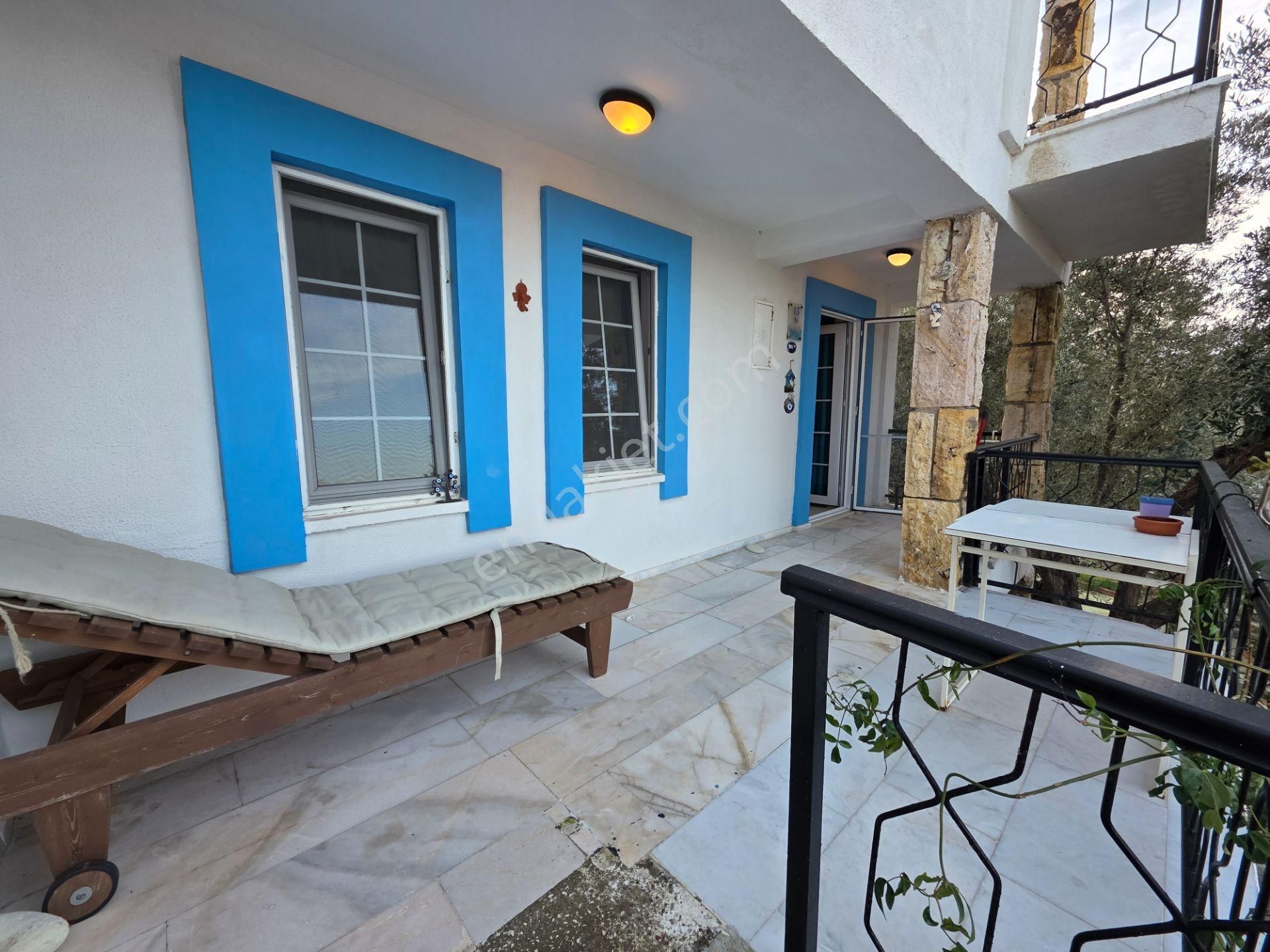 Foça'nın Ödüllü Sitesi Olivia Village Satılık 1+1 Yazlık - Görsel 3