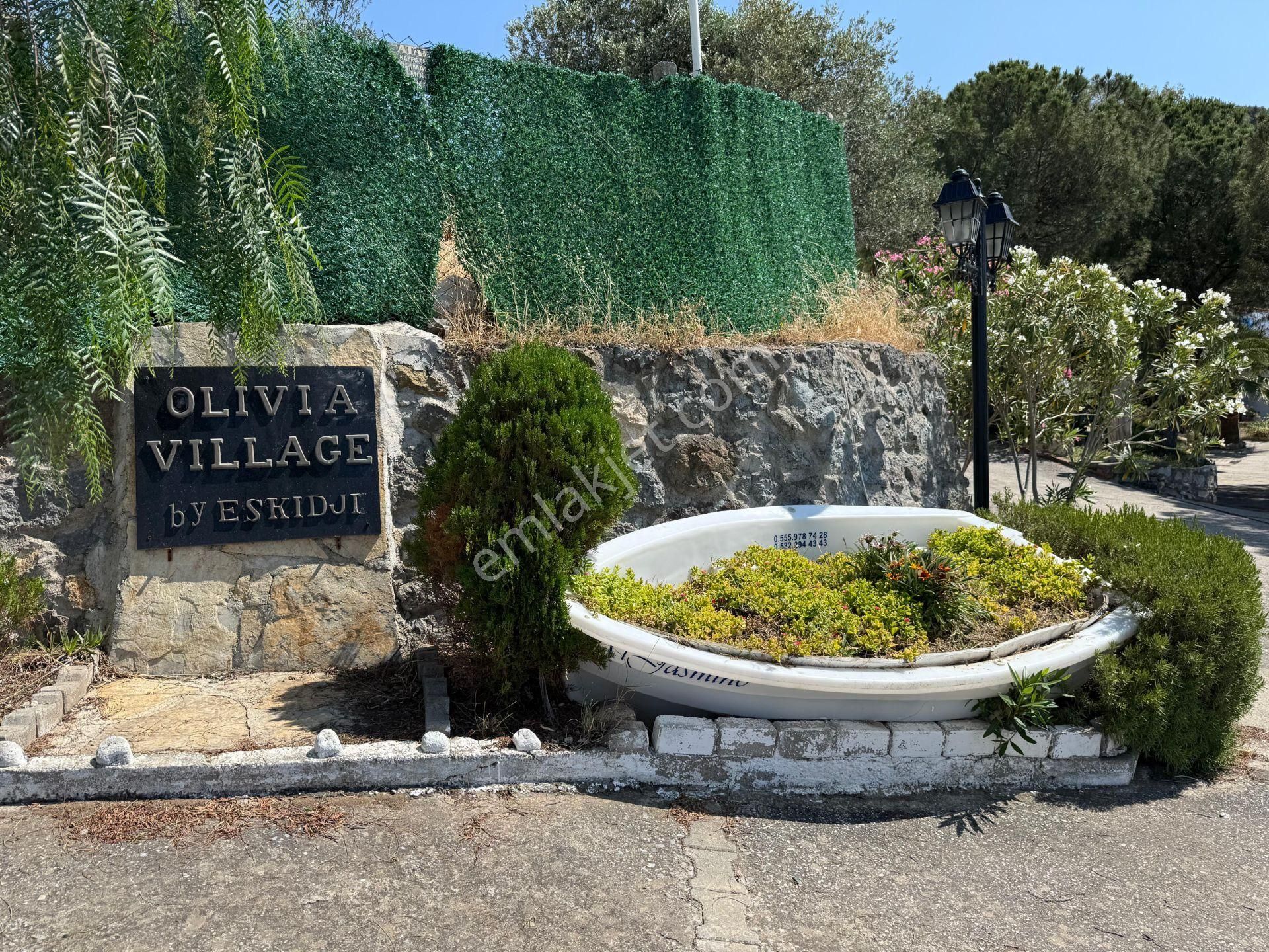 Foça'nın Ödüllü Sitesi Olivia Village Satılık 1+1 Yazlık - Görsel 34