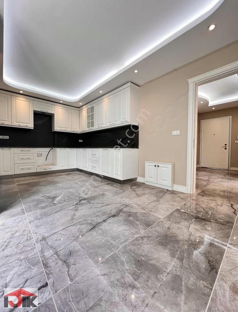 Villalar Bölgesinde Müstakil 380m2 Bahçe - Görsel 5