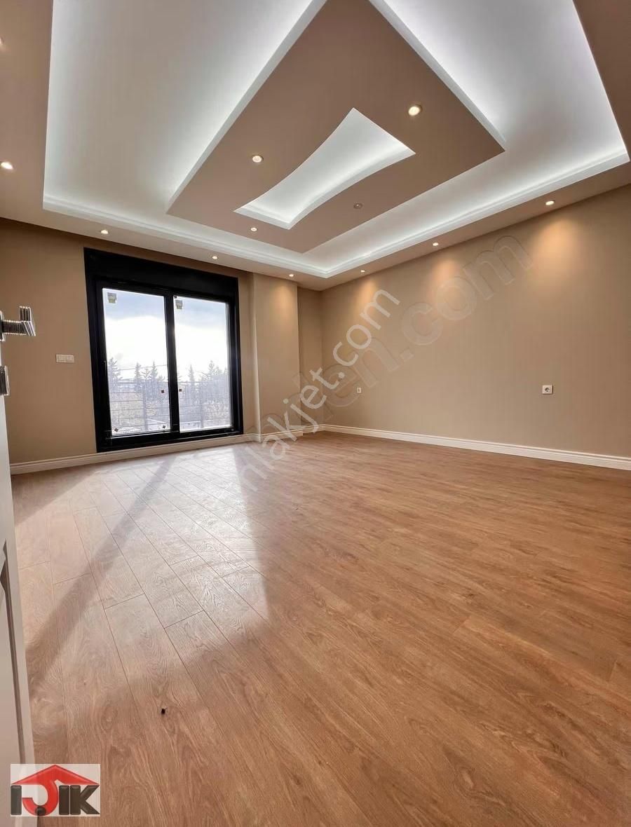 Villalar Bölgesinde Müstakil 380m2 Bahçe - Görsel 10