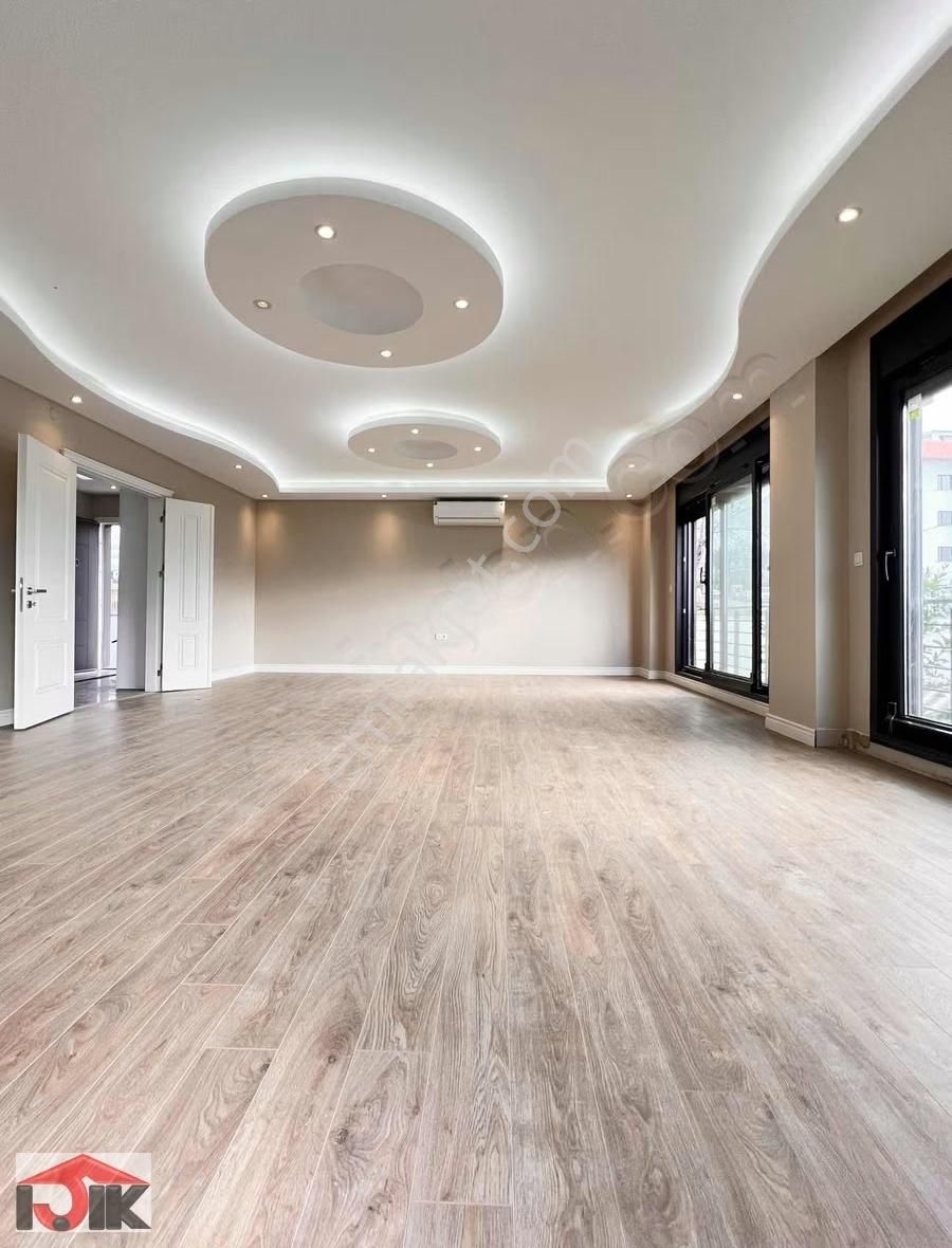 Villalar Bölgesinde Müstakil 380m2 Bahçe - Görsel 29