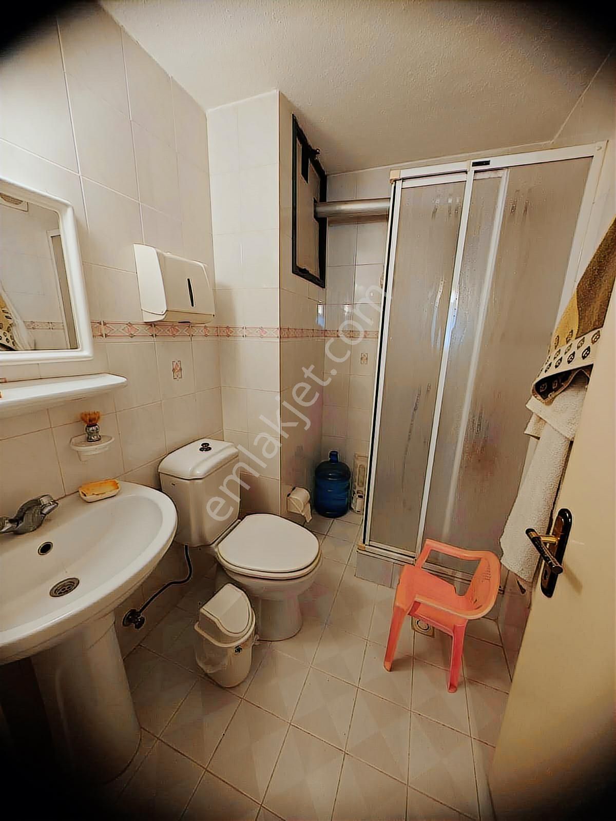 Otoparklı Asansörlü Ebeveyn Banyolu 165 M2 3+1 Eşyalı Daire - Görsel 7