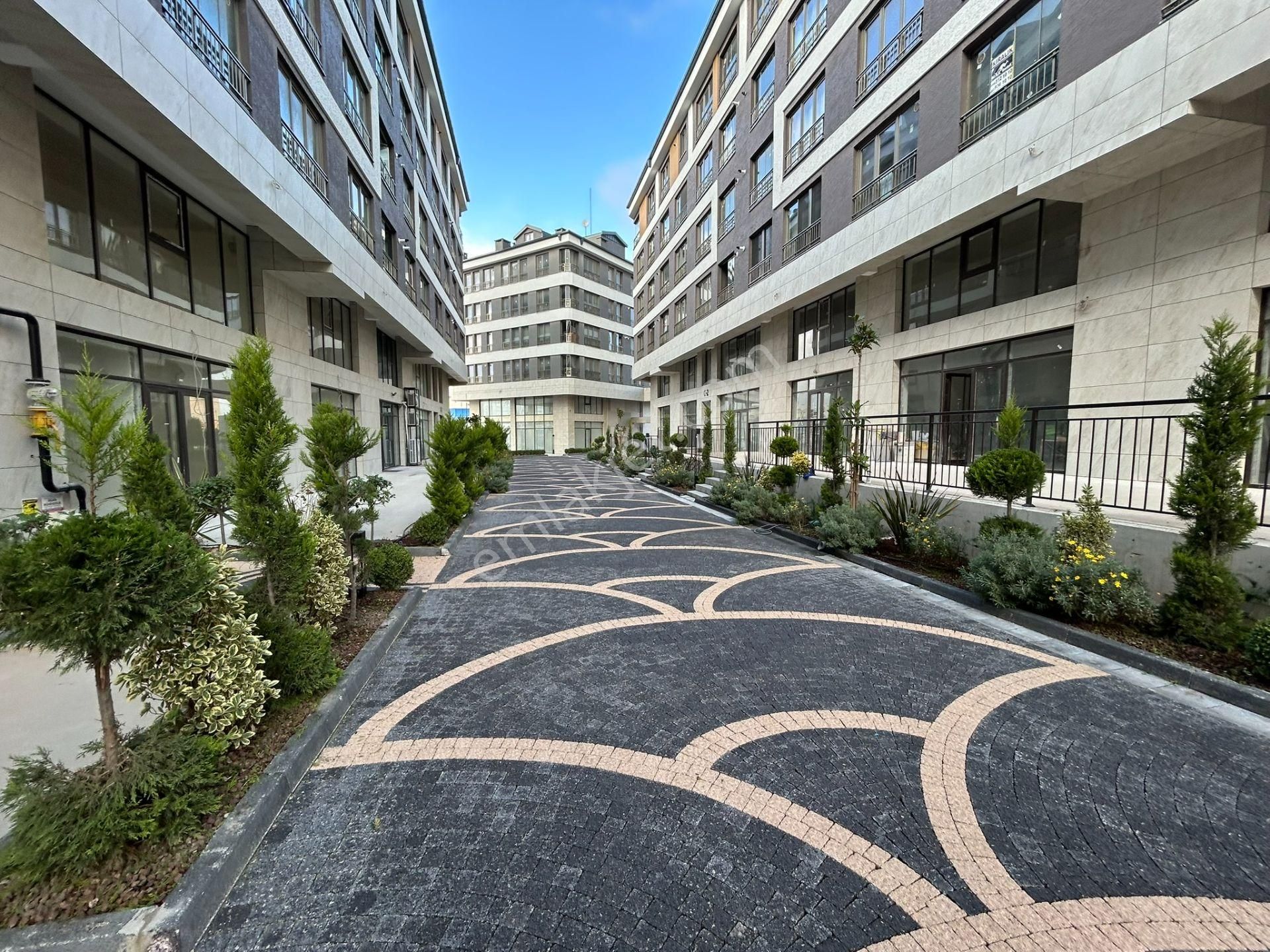 Cd Üzeri, Lüks, Eşyalı, Balkonlu, Klimalı,ara Kat 1+1 Yeni Daire - Görsel 28