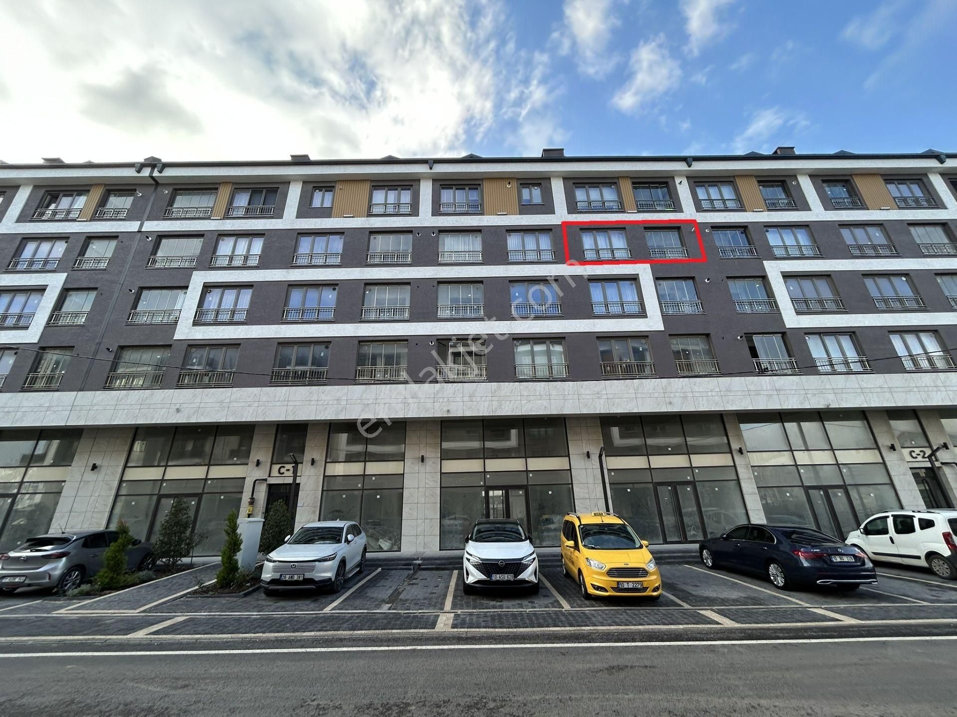 Cd Üzeri, Lüks, Eşyalı, Balkonlu, Klimalı,ara Kat 1+1 Yeni Daire - Görsel 25