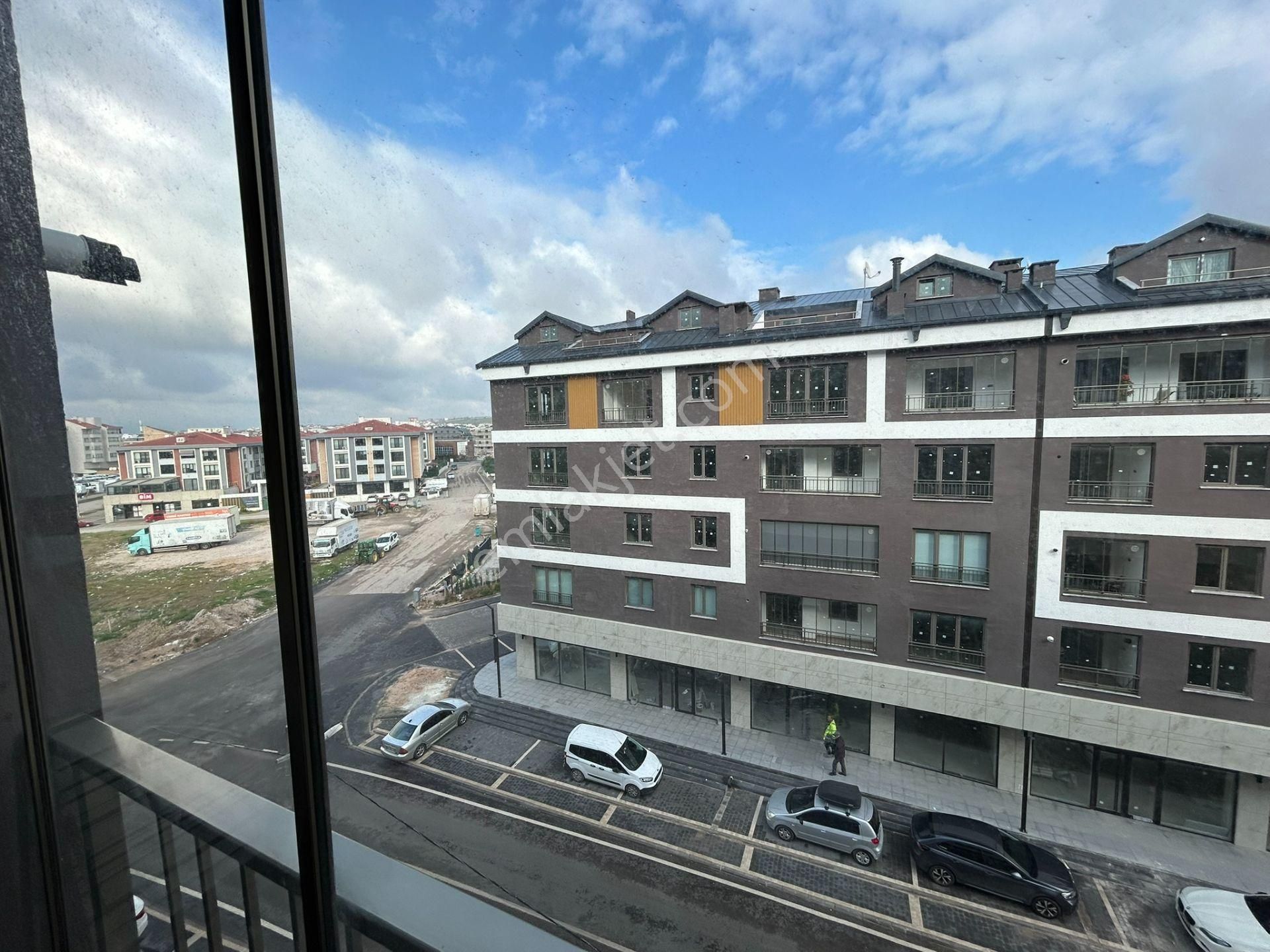 Cd Üzeri, Lüks, Eşyalı, Balkonlu, Klimalı,ara Kat 1+1 Yeni Daire - Görsel 12