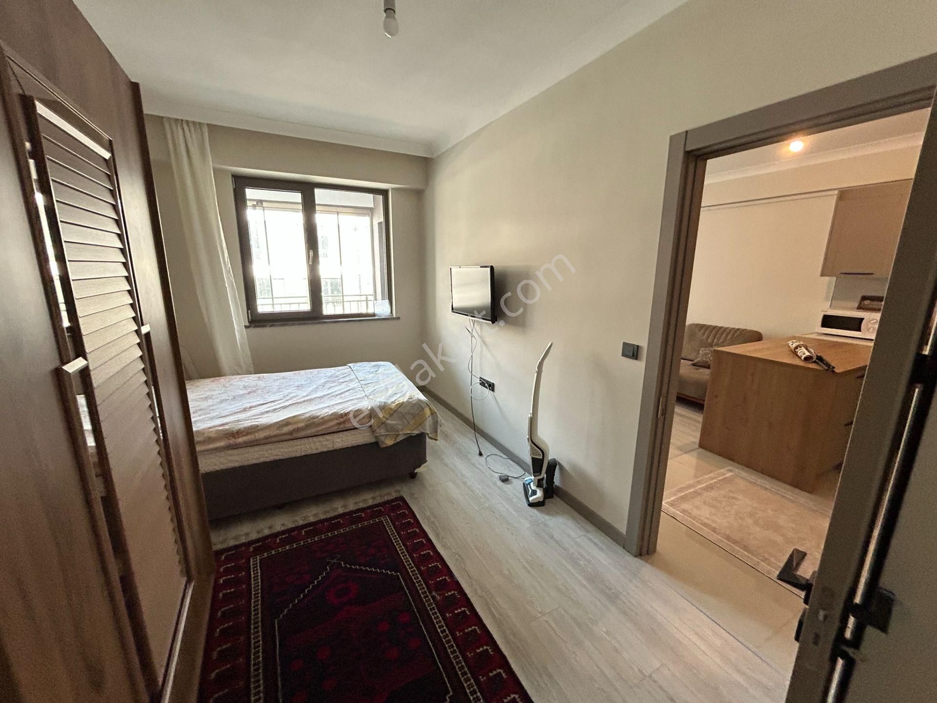 Cd Üzeri, Lüks, Eşyalı, Balkonlu, Klimalı,ara Kat 1+1 Yeni Daire - Görsel 19