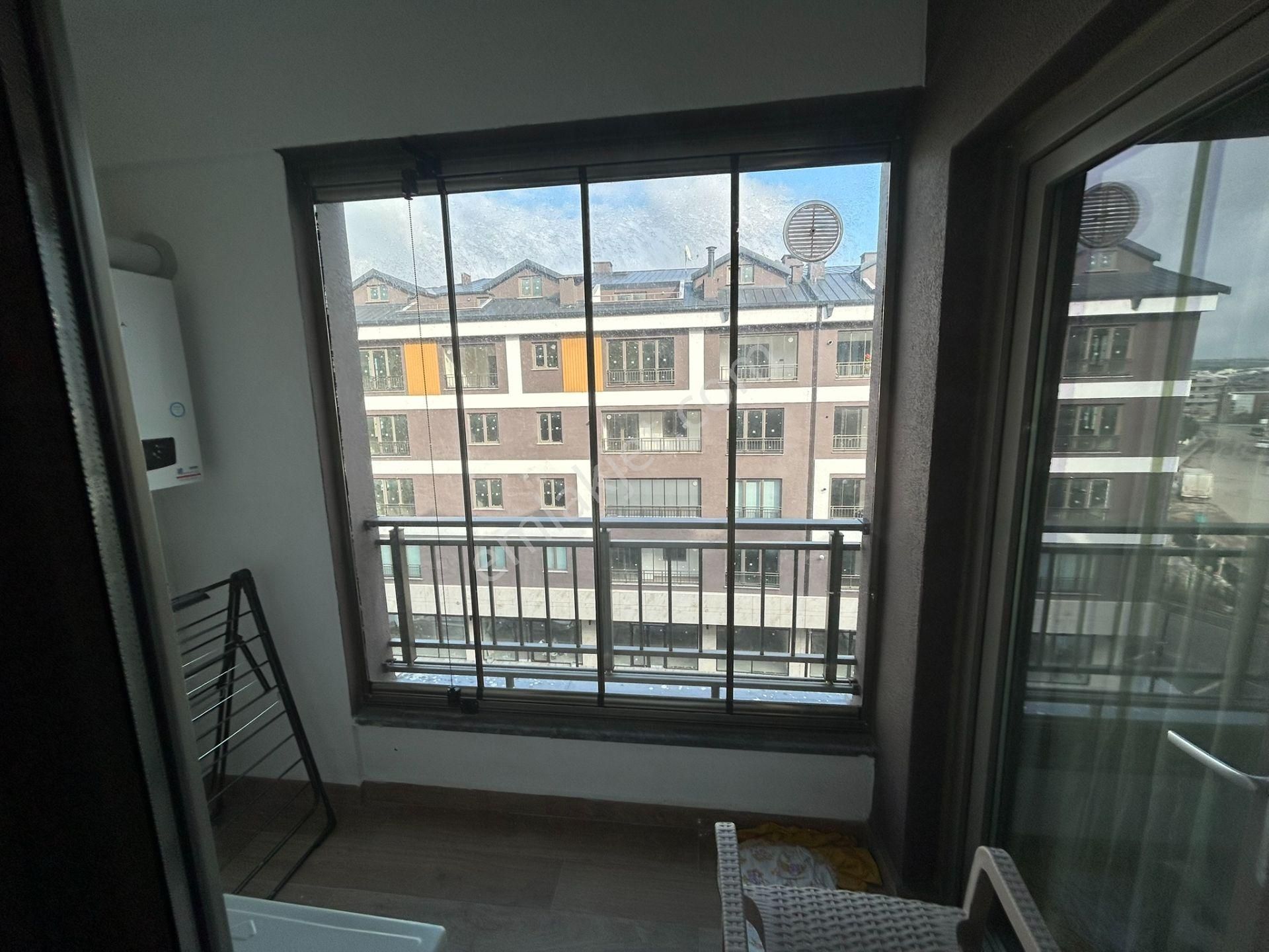 Cd Üzeri, Lüks, Eşyalı, Balkonlu, Klimalı,ara Kat 1+1 Yeni Daire - Görsel 21