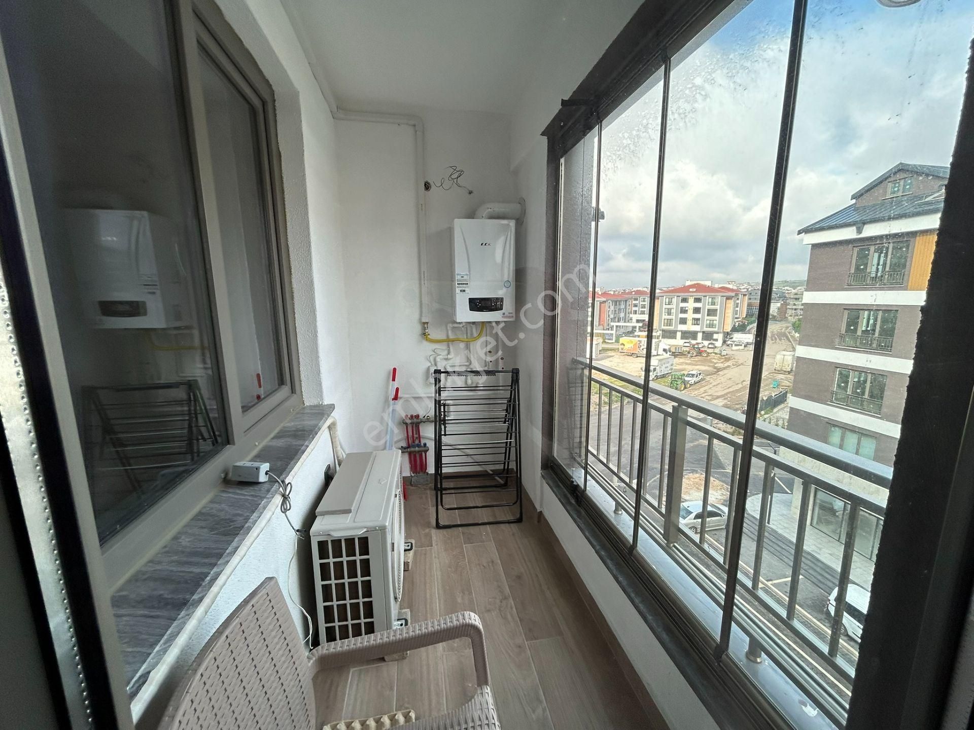 Cd Üzeri, Lüks, Eşyalı, Balkonlu, Klimalı,ara Kat 1+1 Yeni Daire - Görsel 10