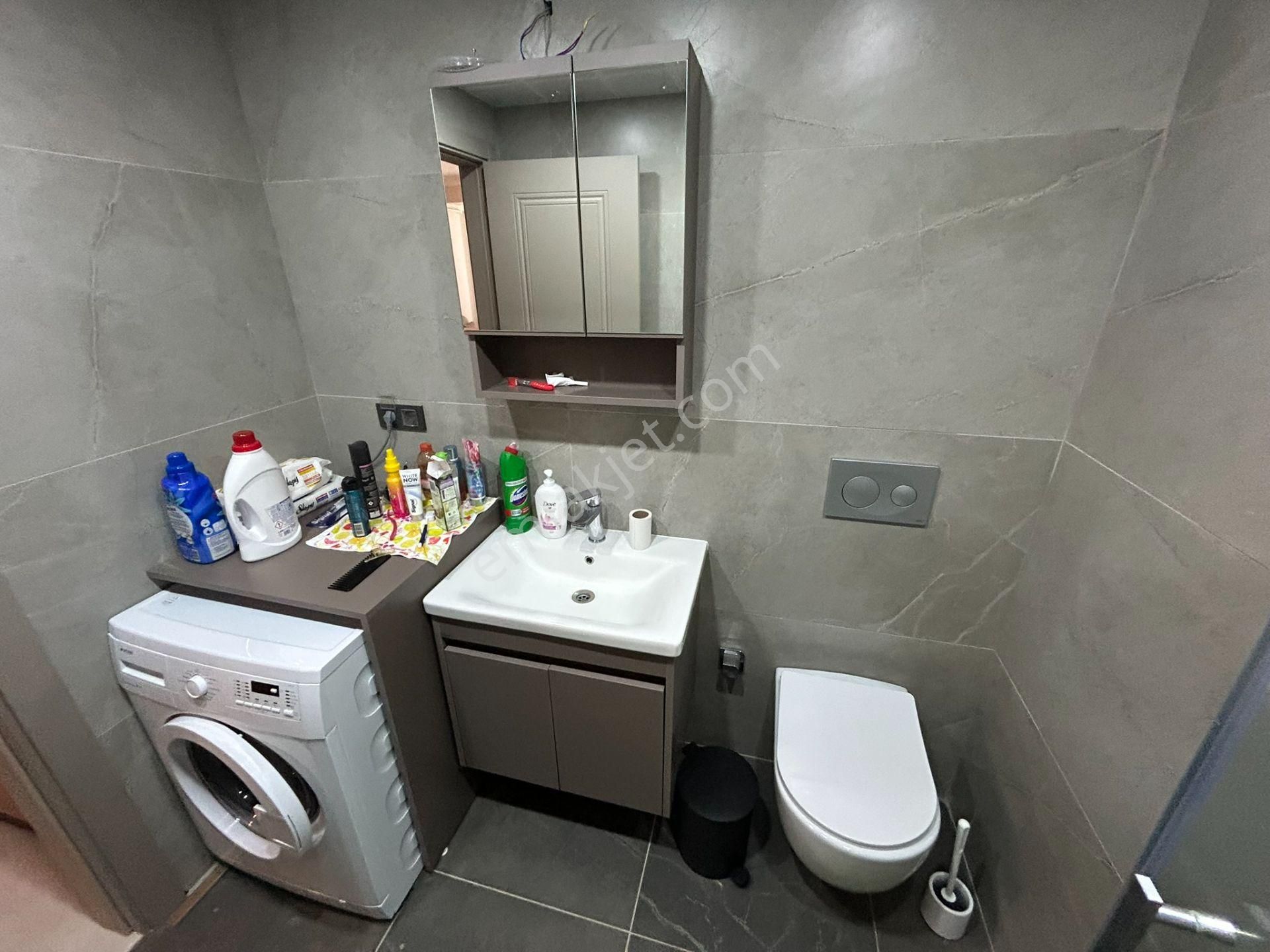 Cd Üzeri, Lüks, Eşyalı, Balkonlu, Klimalı,ara Kat 1+1 Yeni Daire - Görsel 16