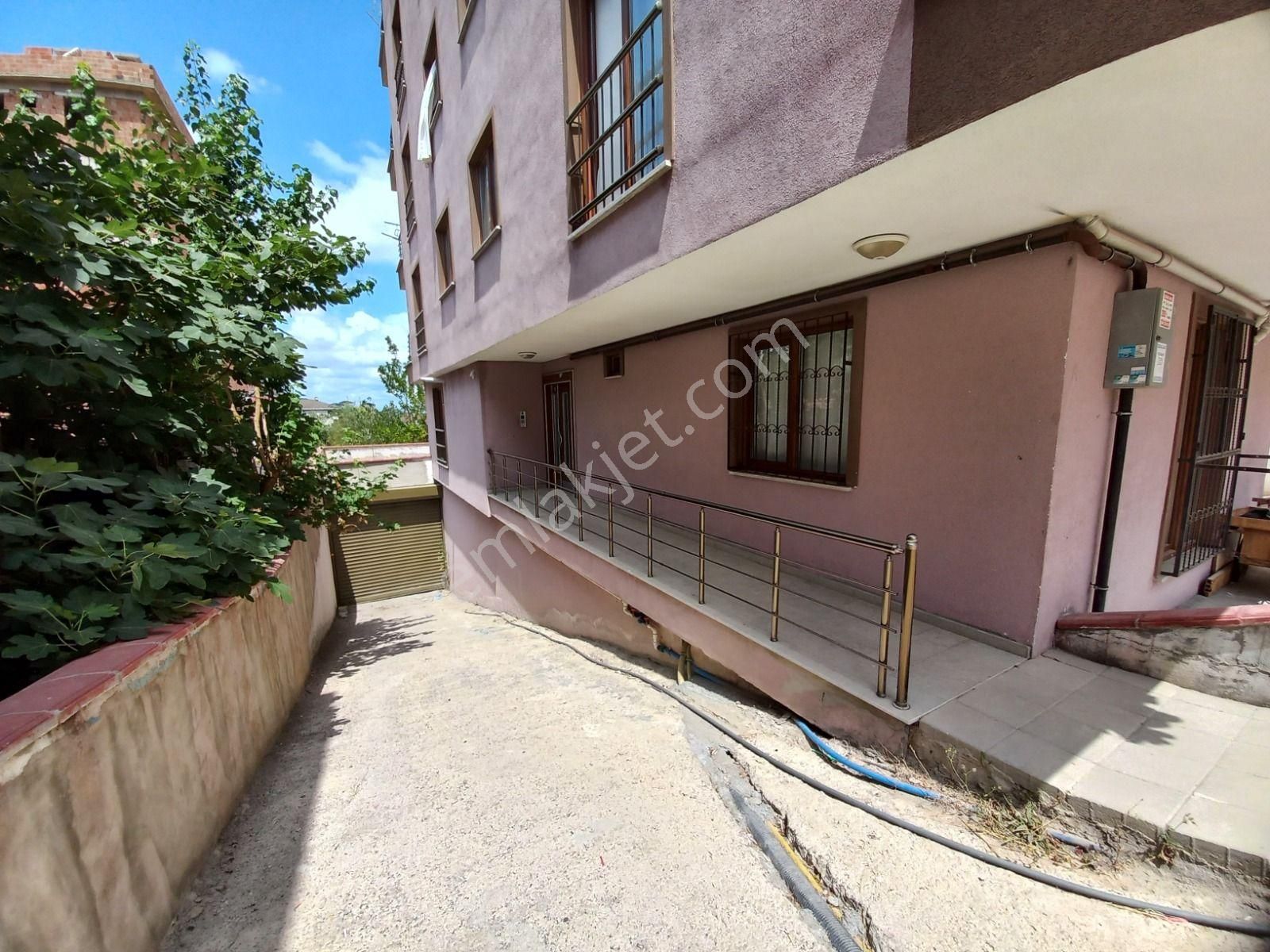 Sultanbeyli N.fazıl Mh Doğa Manzaralı Satılık 3+2 160m2 Dubleks