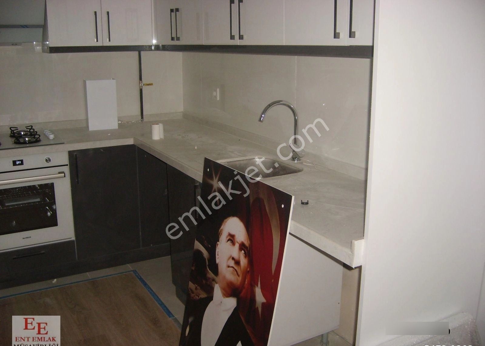 Bahçeli Beşevlerde 1+1 Sıfır Kombili Asansörlü Kombili 1.kat Ön - Görsel 3