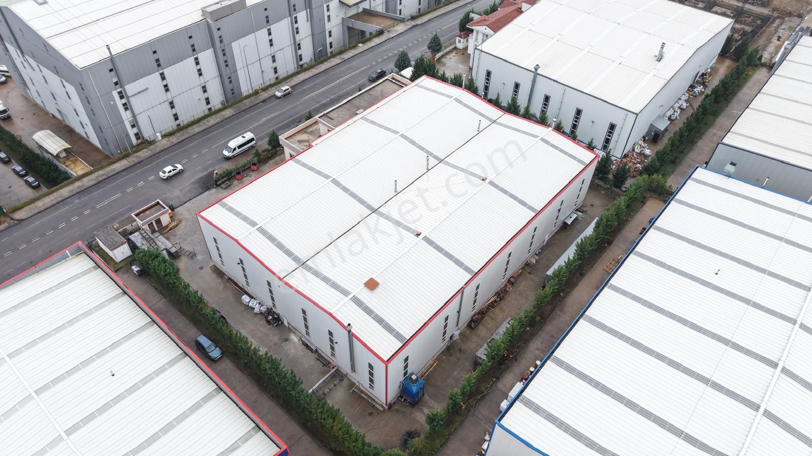 Dilovası İmes Osb'de 2600 M2+2 Adet 5+10 Tonluk Vinçli Fabrika - Görsel 3