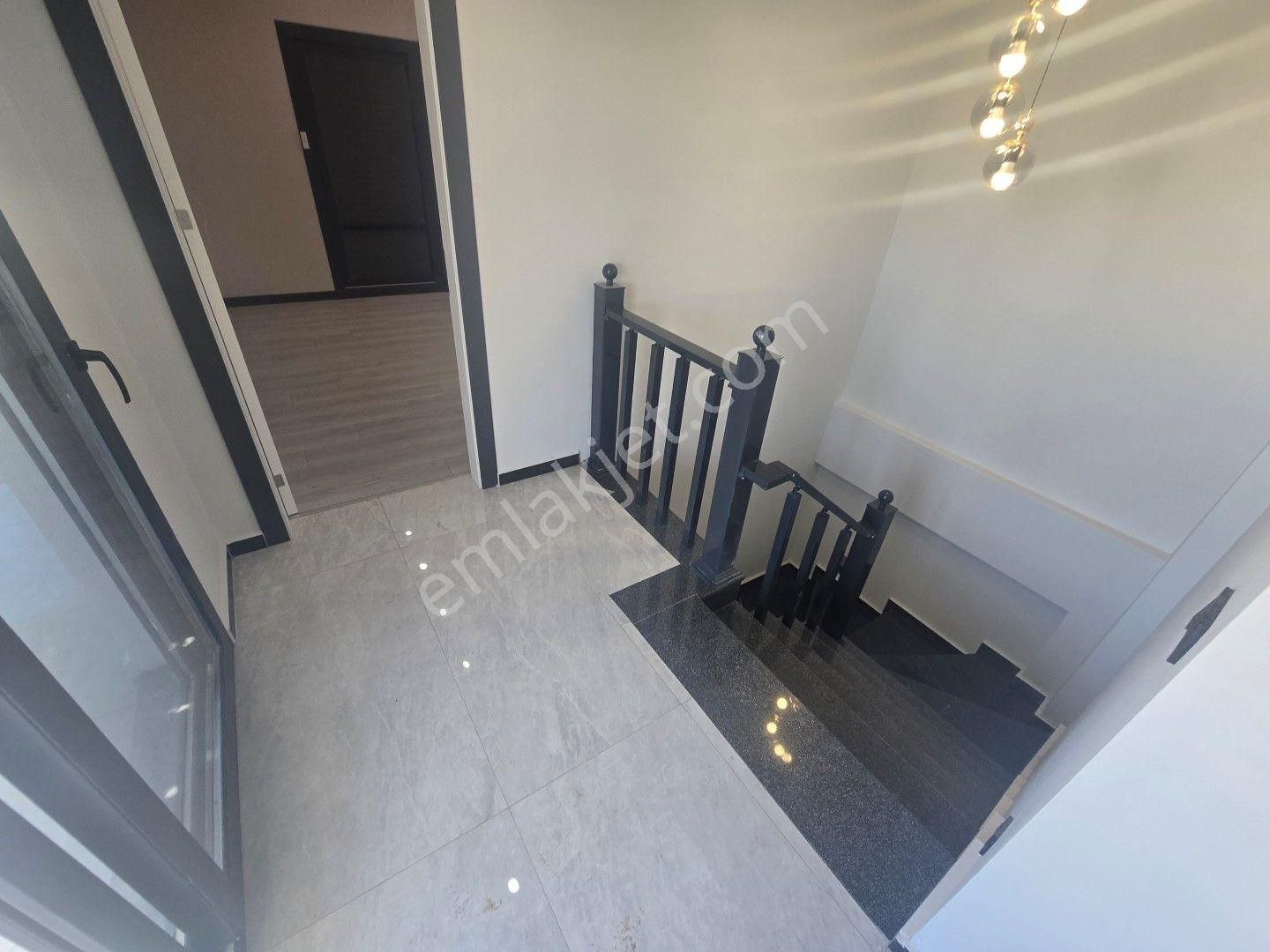 Didim Efeler'de Köşe Başı, Sıfır, Havuzlu Müstakil Villa - Görsel 15