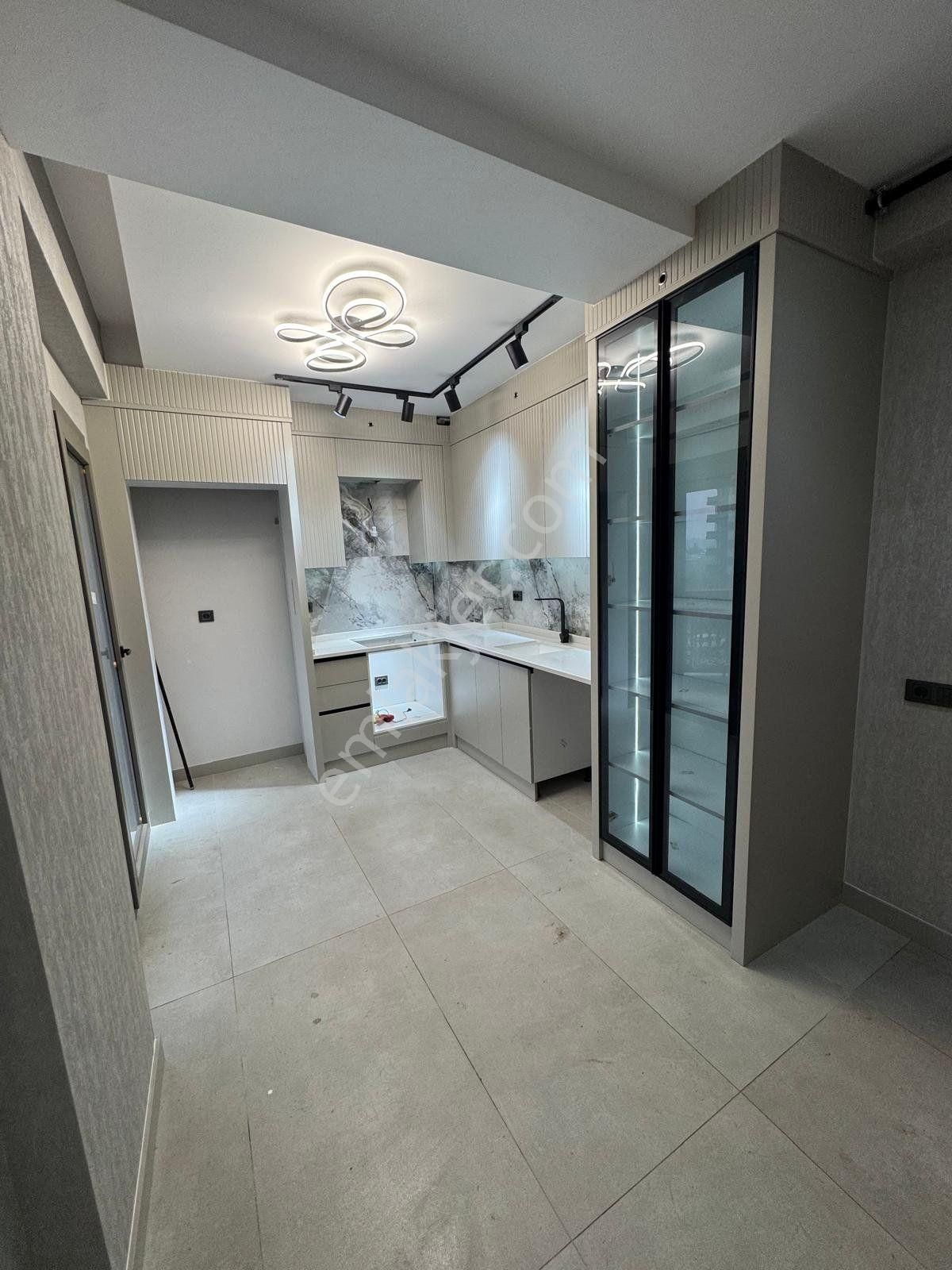 Naz Bayrak Mevkiinde Satılık 2+1 Daireler D65 - Görsel 4