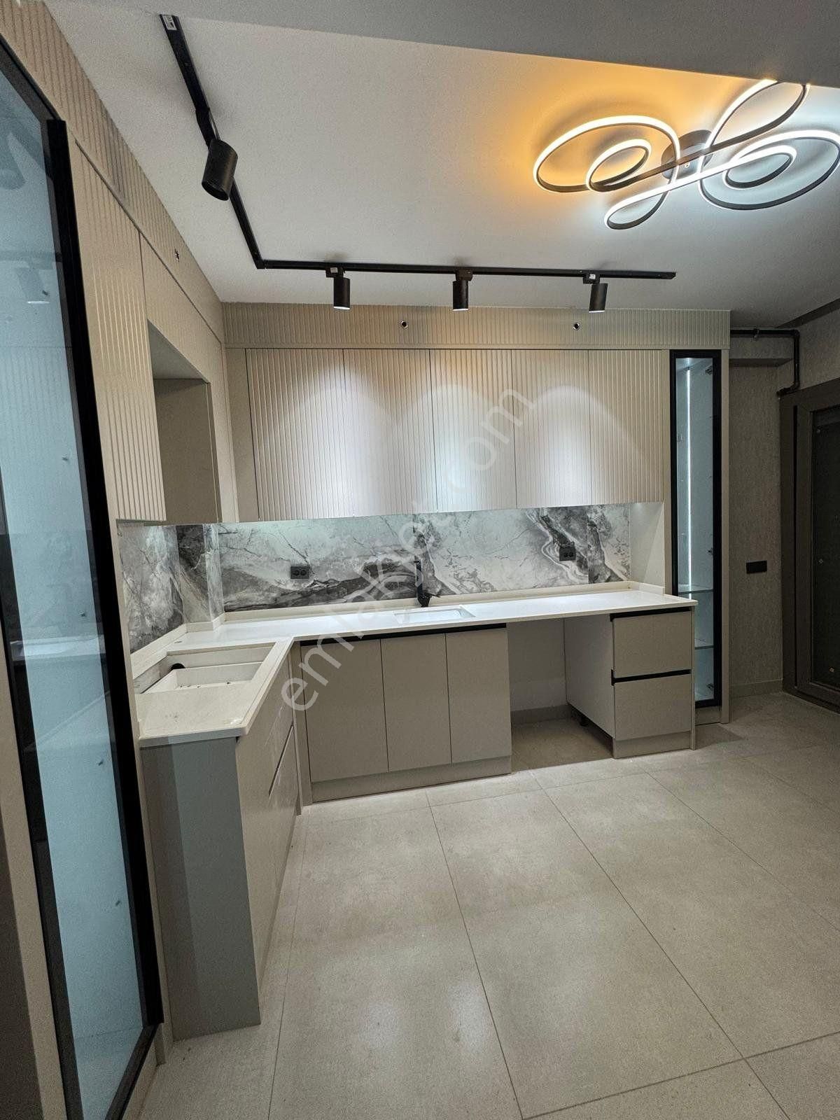 Naz Bayrak Mevkiinde Satılık 2+1 Daireler D65 - Görsel 3