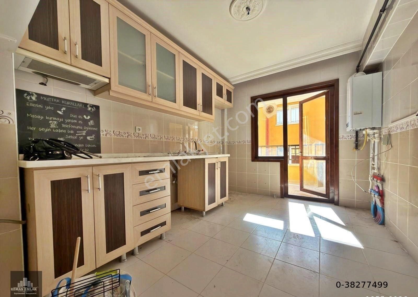 Doğukent Caddesin Ara Kat Cepheleri Açık Uygun 3+1 Kiralık Daire