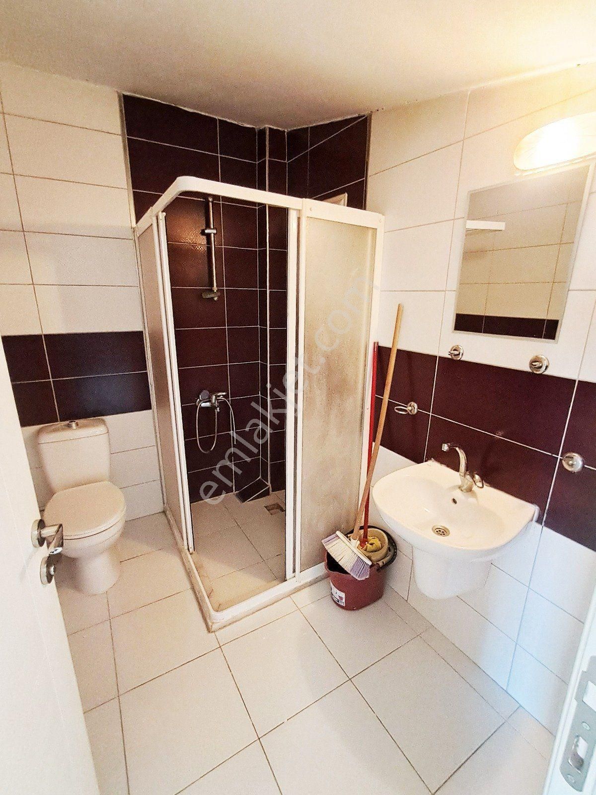Asmalıevler Mahallesinde Satılık Tek Tapu Çift Apart 1+1 Ve 1+0 A108 - Görsel 10