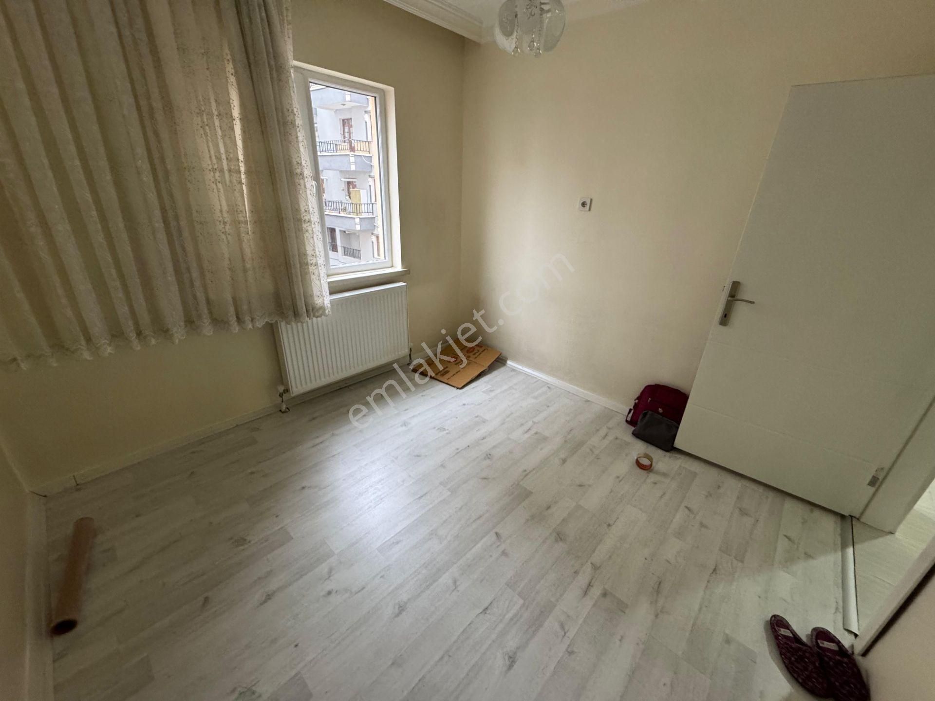 Akşemsettin'de 3+1 Full Yapılı 1.arakat Merkezi Konumda Ön Cephe - Görsel 31