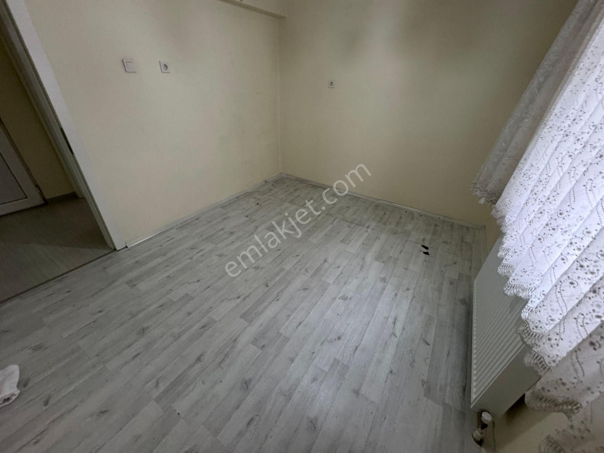 Akşemsettin'de 3+1 Full Yapılı 1.arakat Merkezi Konumda Ön Cephe - Görsel 20