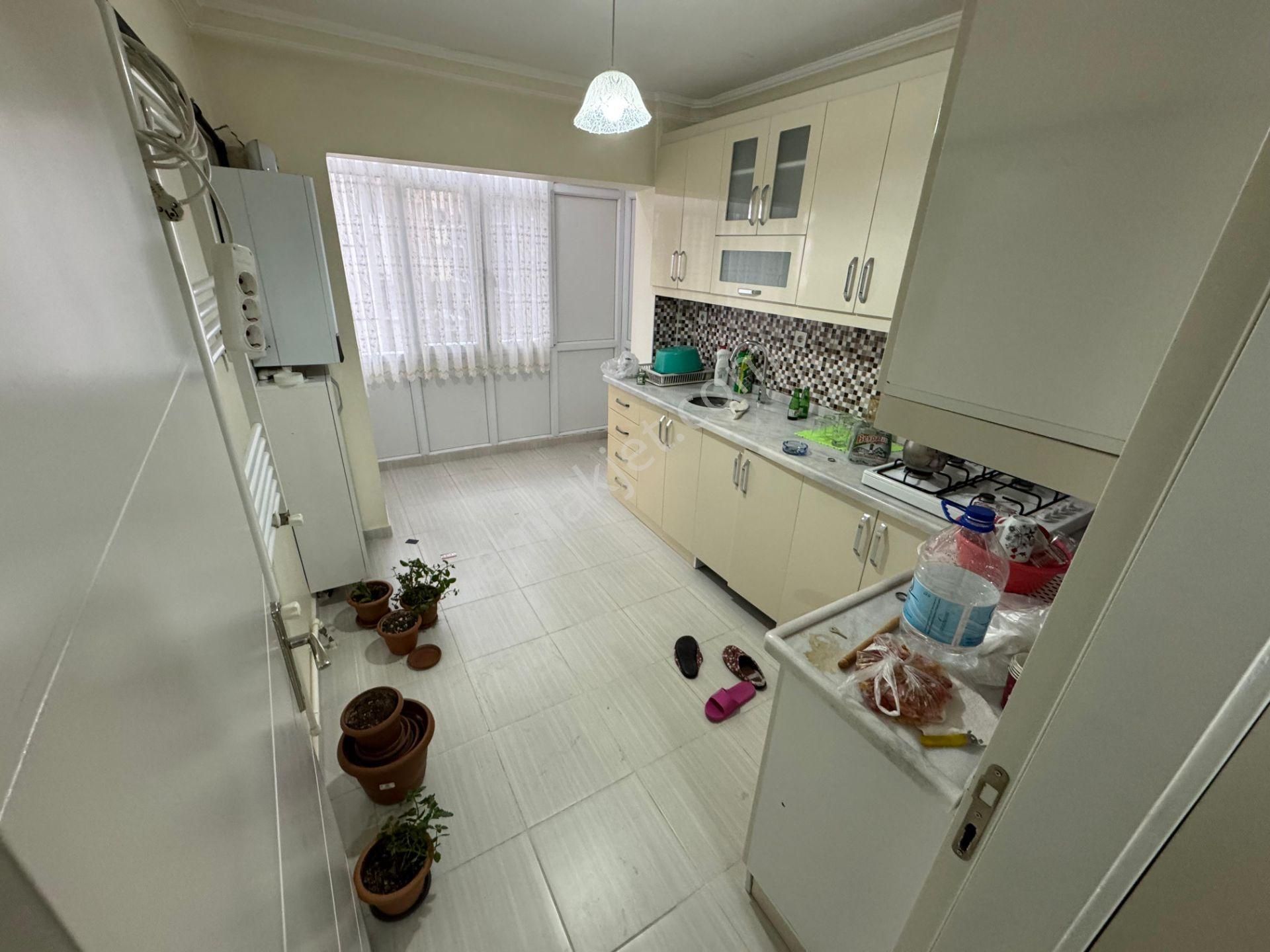 Akşemsettin'de 3+1 Full Yapılı 1.arakat Merkezi Konumda Ön Cephe - Görsel 19