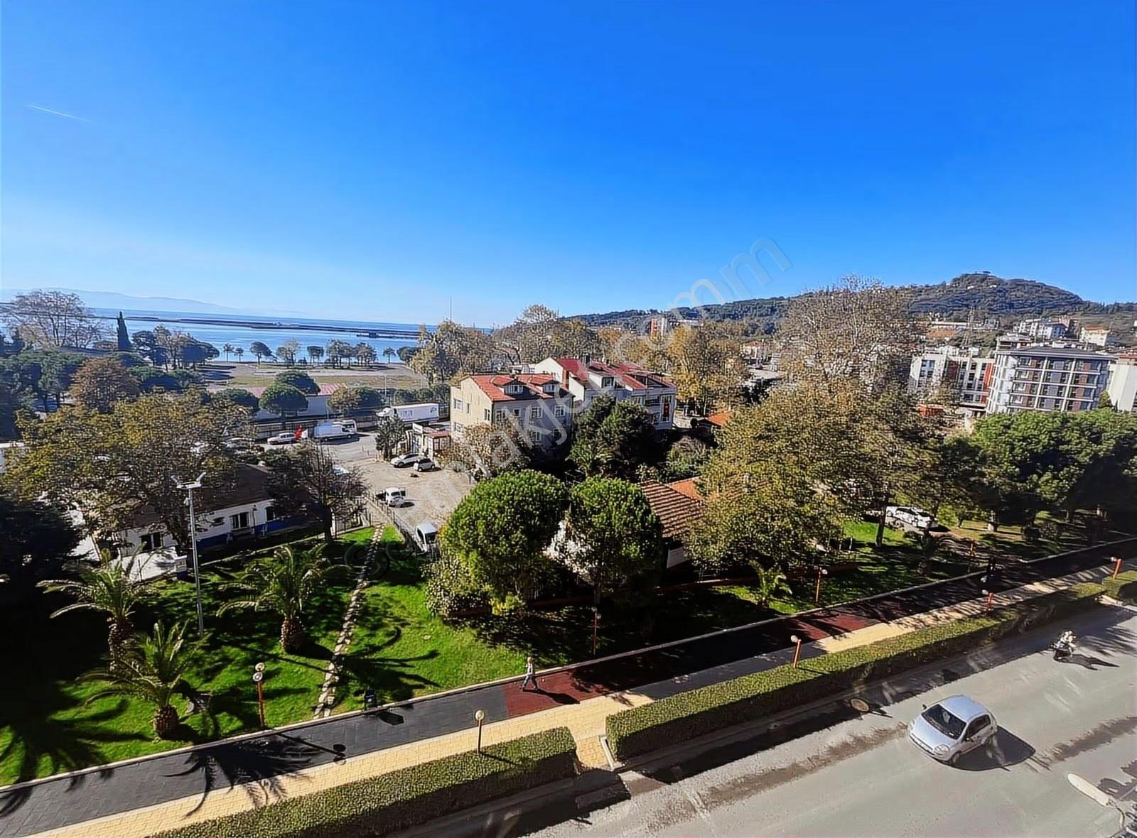 Öner Güneri'den Panoramik Deniz Manzaralı Satılık Büyük 2+1 - Görsel 4