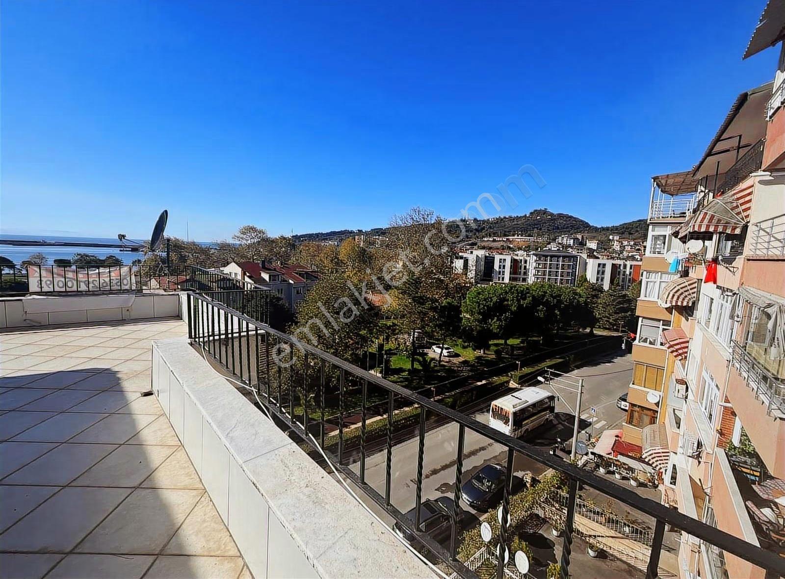 Öner Güneri'den Panoramik Deniz Manzaralı Satılık Büyük 2+1 - Görsel 9