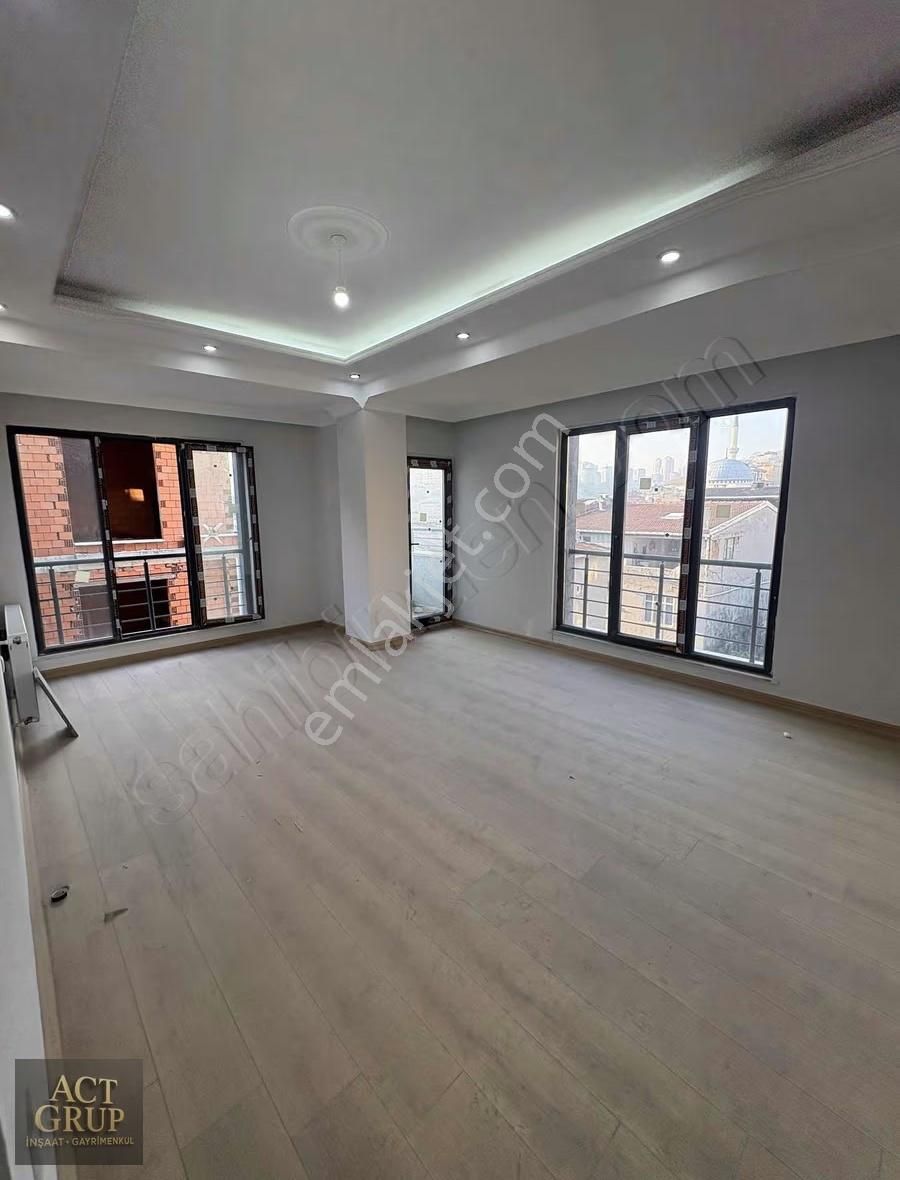 Satılık 3+1 Ara Kat Daire Act Grup Gayrimenkul