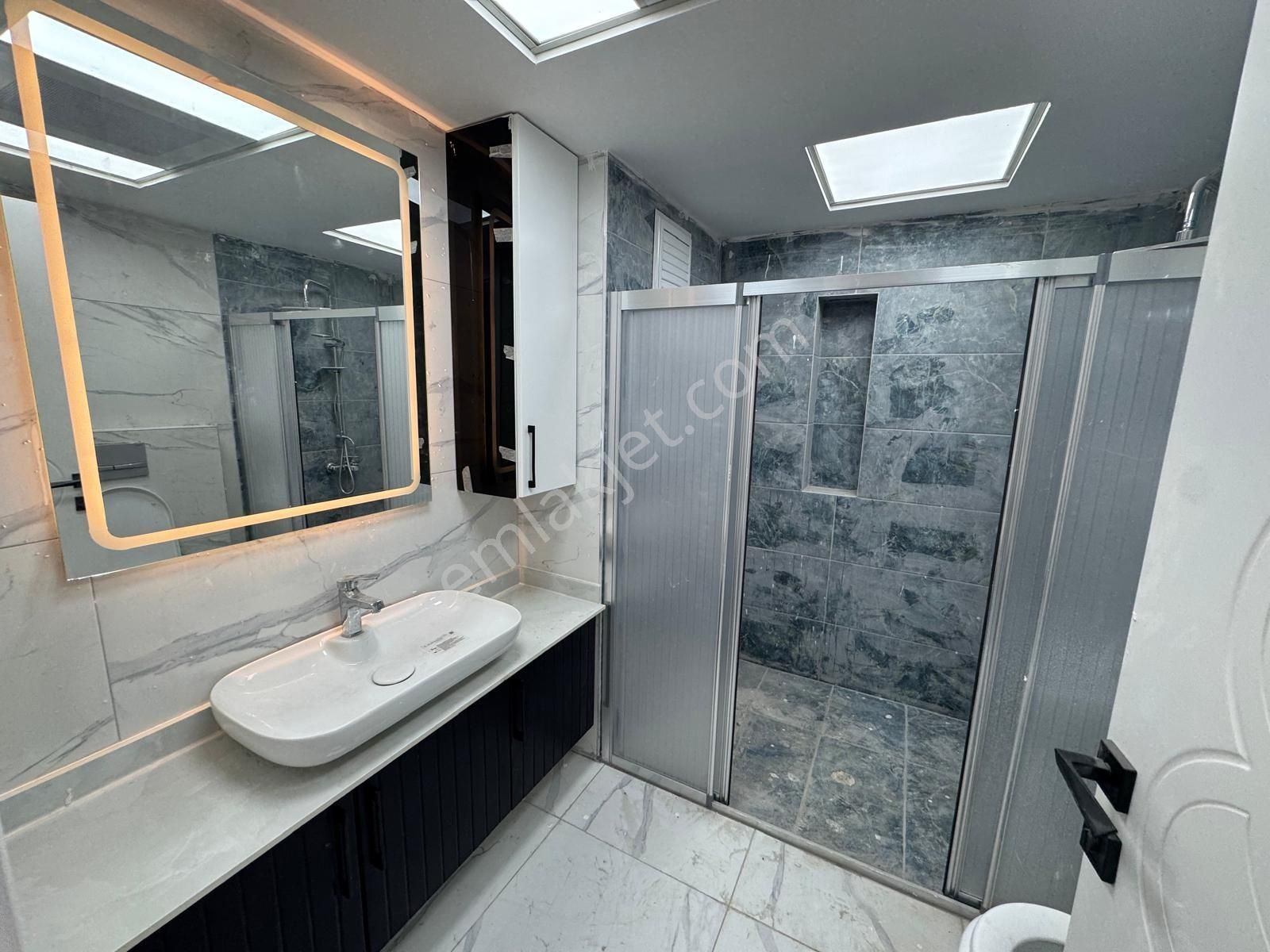 Delen Gayrimenkulden Alparslanda 3.5+1 Ultra Lüks Dairler - Görsel 16