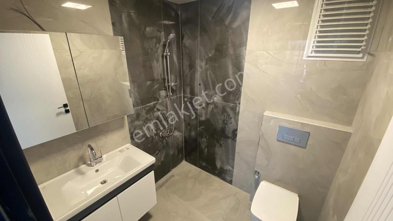 Sıfır Bina Yerden Isıtma Arakat Ultra Lüx Yapılı 3+1 Satılık - Görsel 17