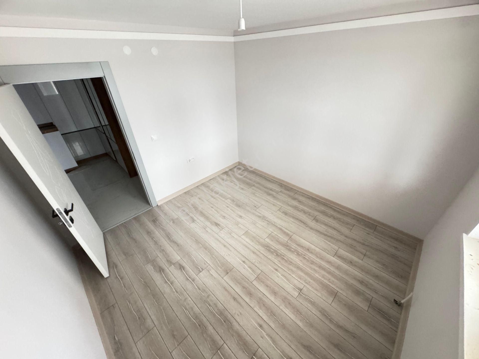 Mustafa Kemal'de Yüksek Giriş E.banyolu Giyinme Odalı Satılık 3+1 Daire - Görsel 24