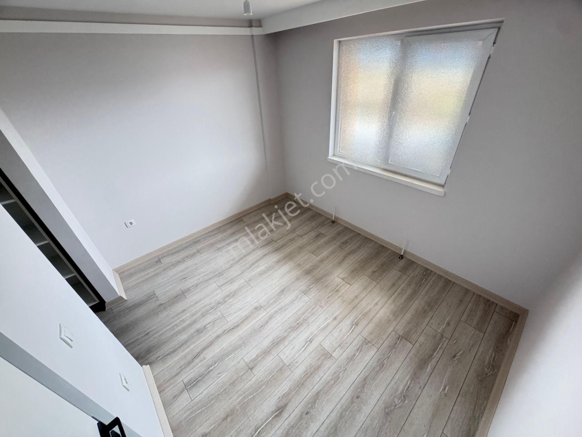 Mustafa Kemal'de Yüksek Giriş E.banyolu Giyinme Odalı Satılık 3+1 Daire - Görsel 11