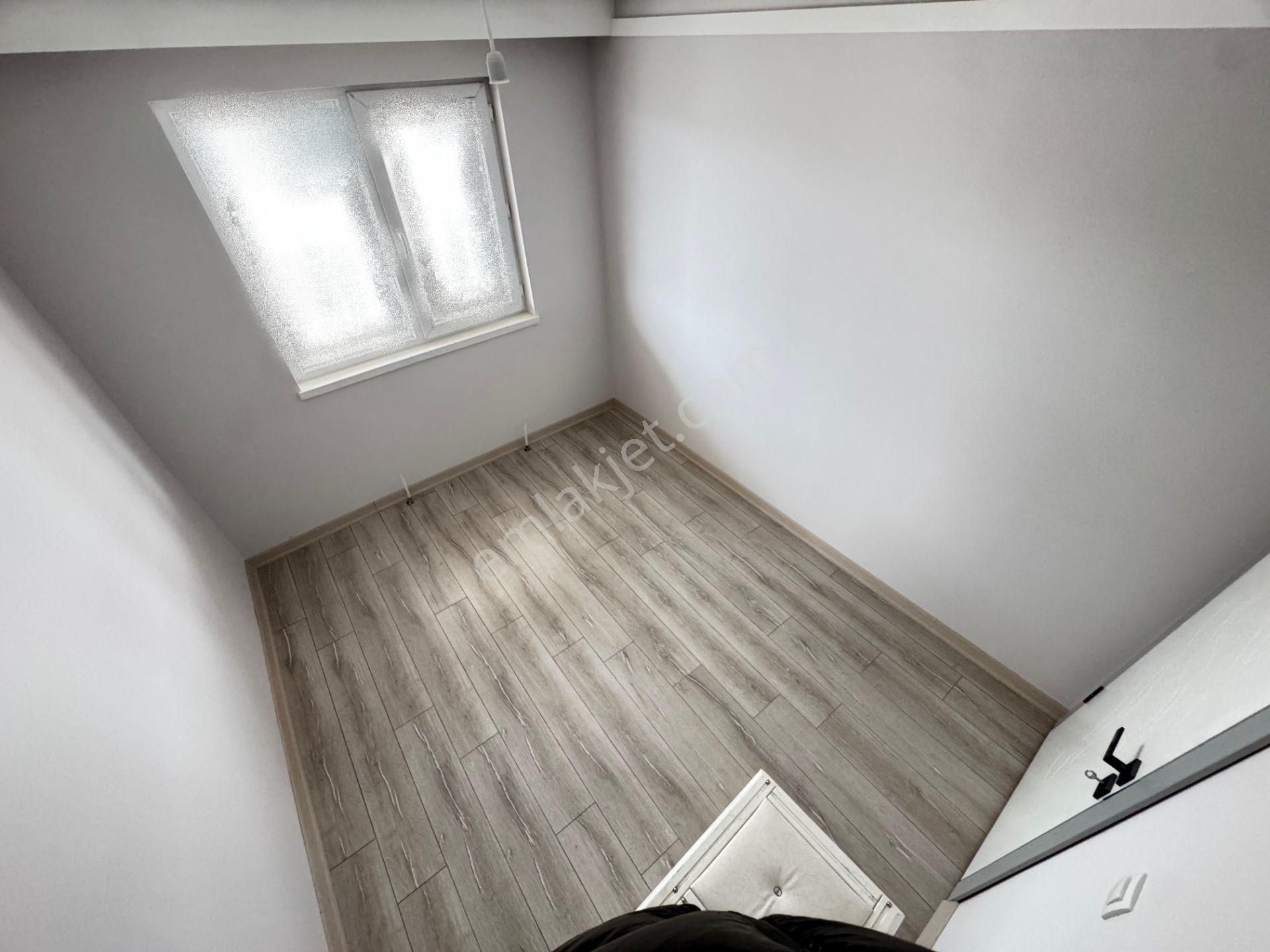 Mustafa Kemal'de Yüksek Giriş E.banyolu Giyinme Odalı Satılık 3+1 Daire - Görsel 19