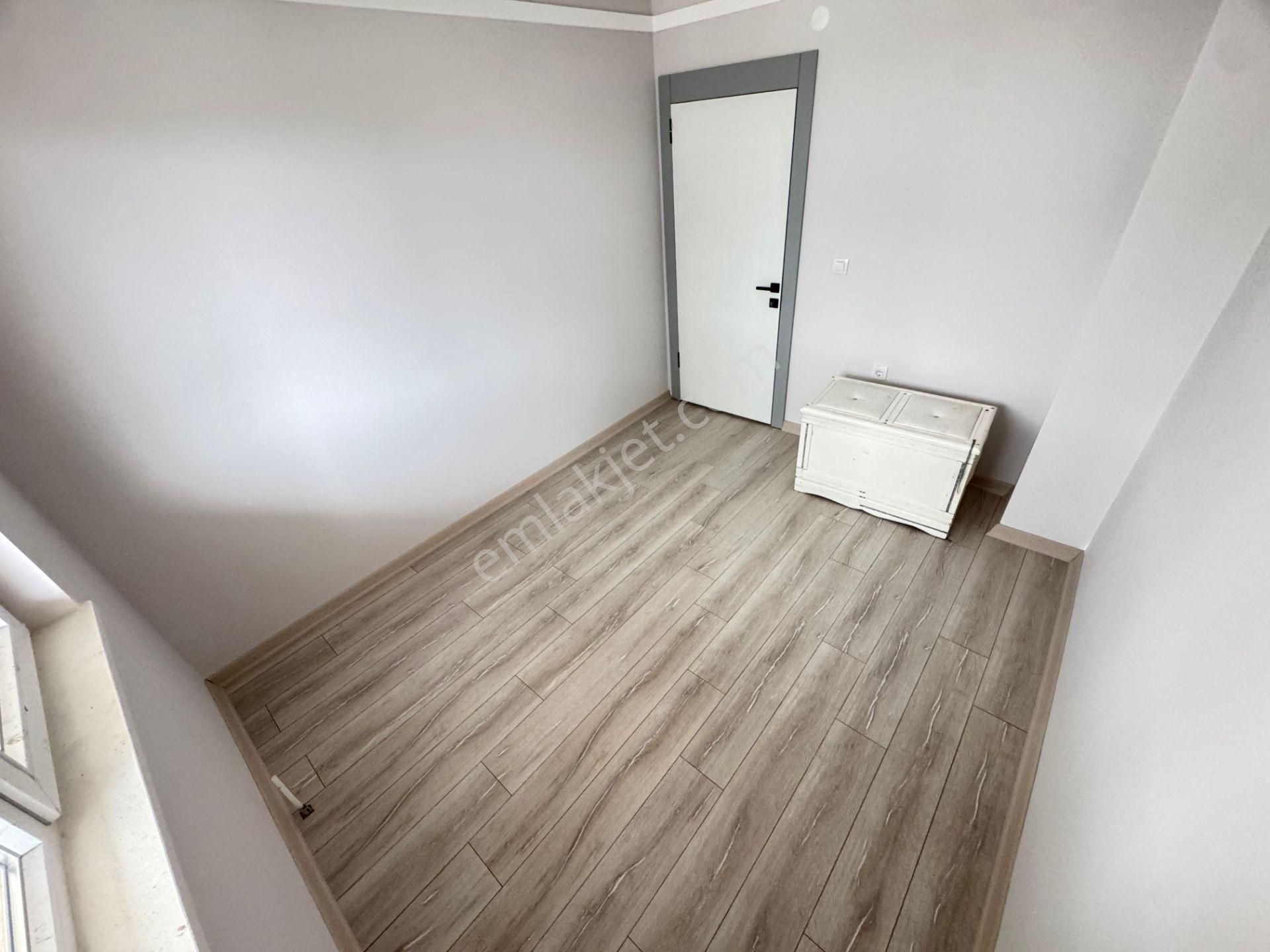 Mustafa Kemal'de Yüksek Giriş E.banyolu Giyinme Odalı Satılık 3+1 Daire - Görsel 18