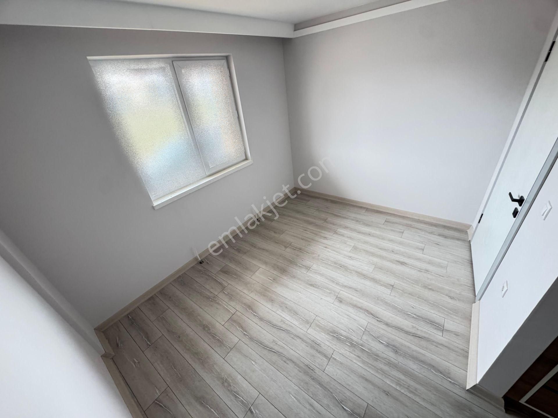 Mustafa Kemal'de Yüksek Giriş E.banyolu Giyinme Odalı Satılık 3+1 Daire - Görsel 13