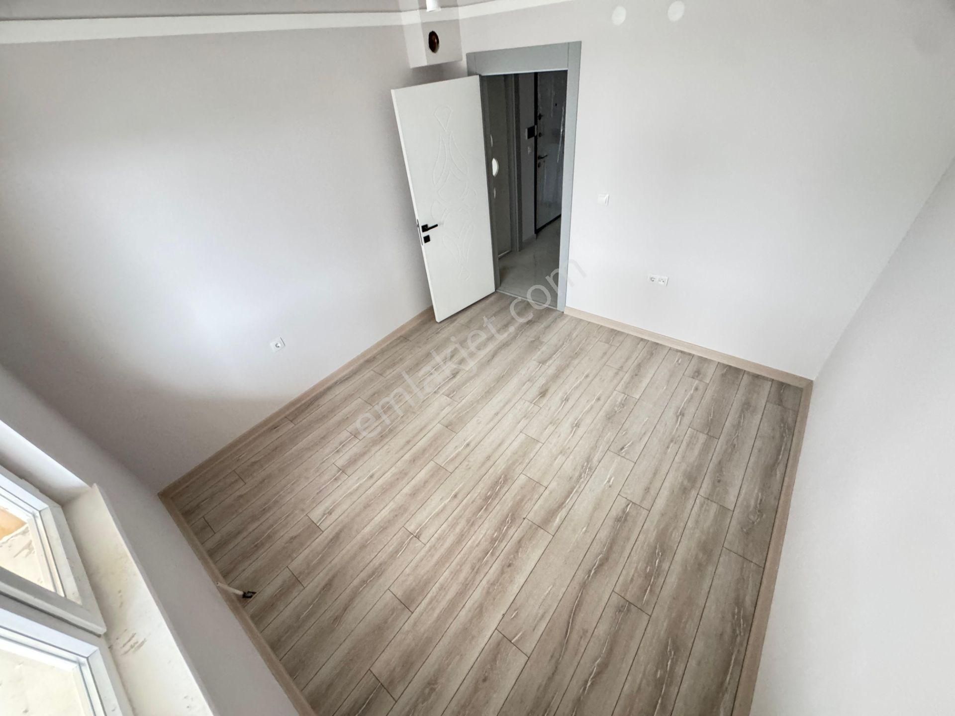 Mustafa Kemal'de Yüksek Giriş E.banyolu Giyinme Odalı Satılık 3+1 Daire - Görsel 22