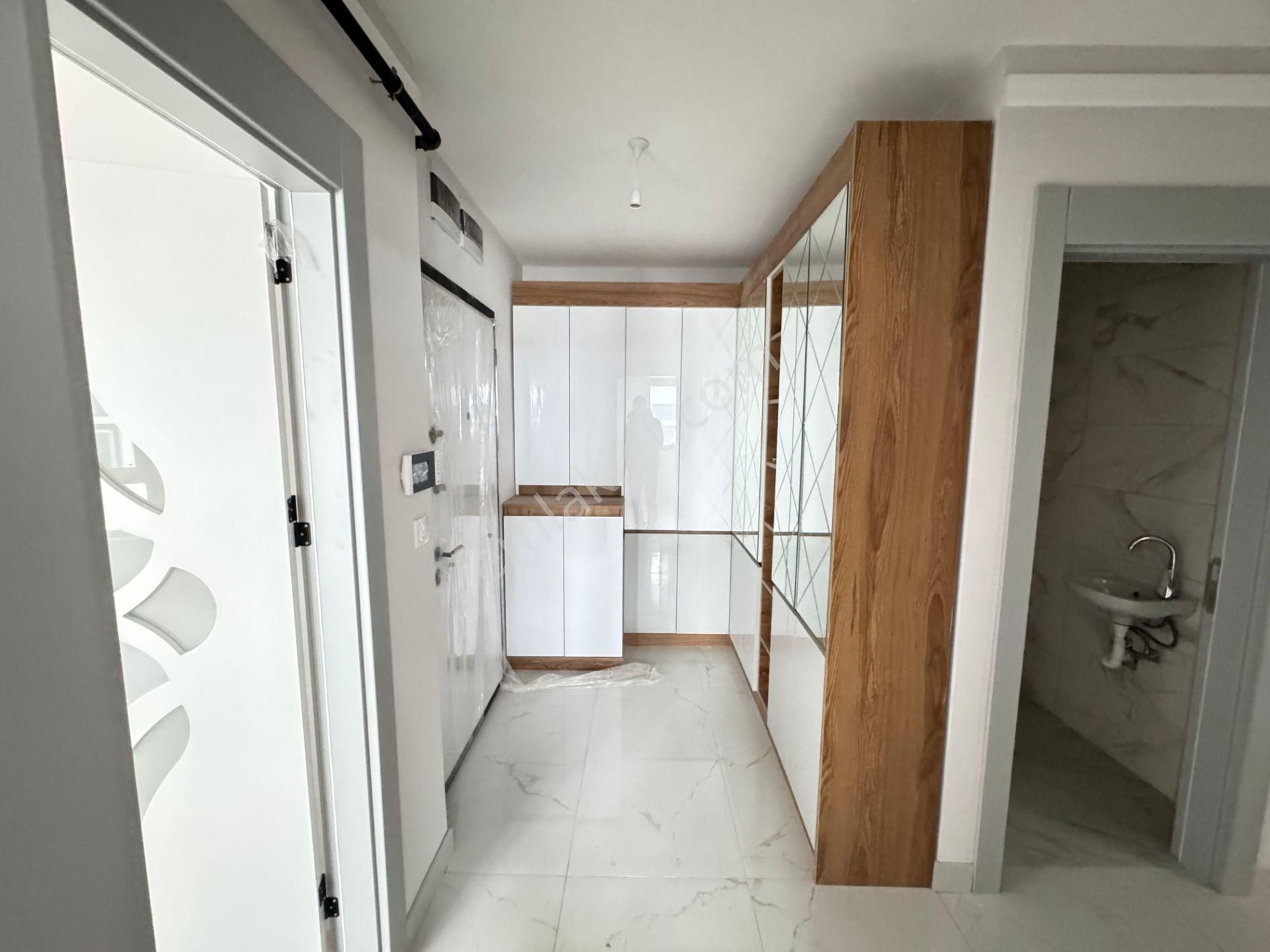 Mustafa Kemal'de Yüksek Giriş E.banyolu Giyinme Odalı Satılık 3+1 Daire - Görsel 26