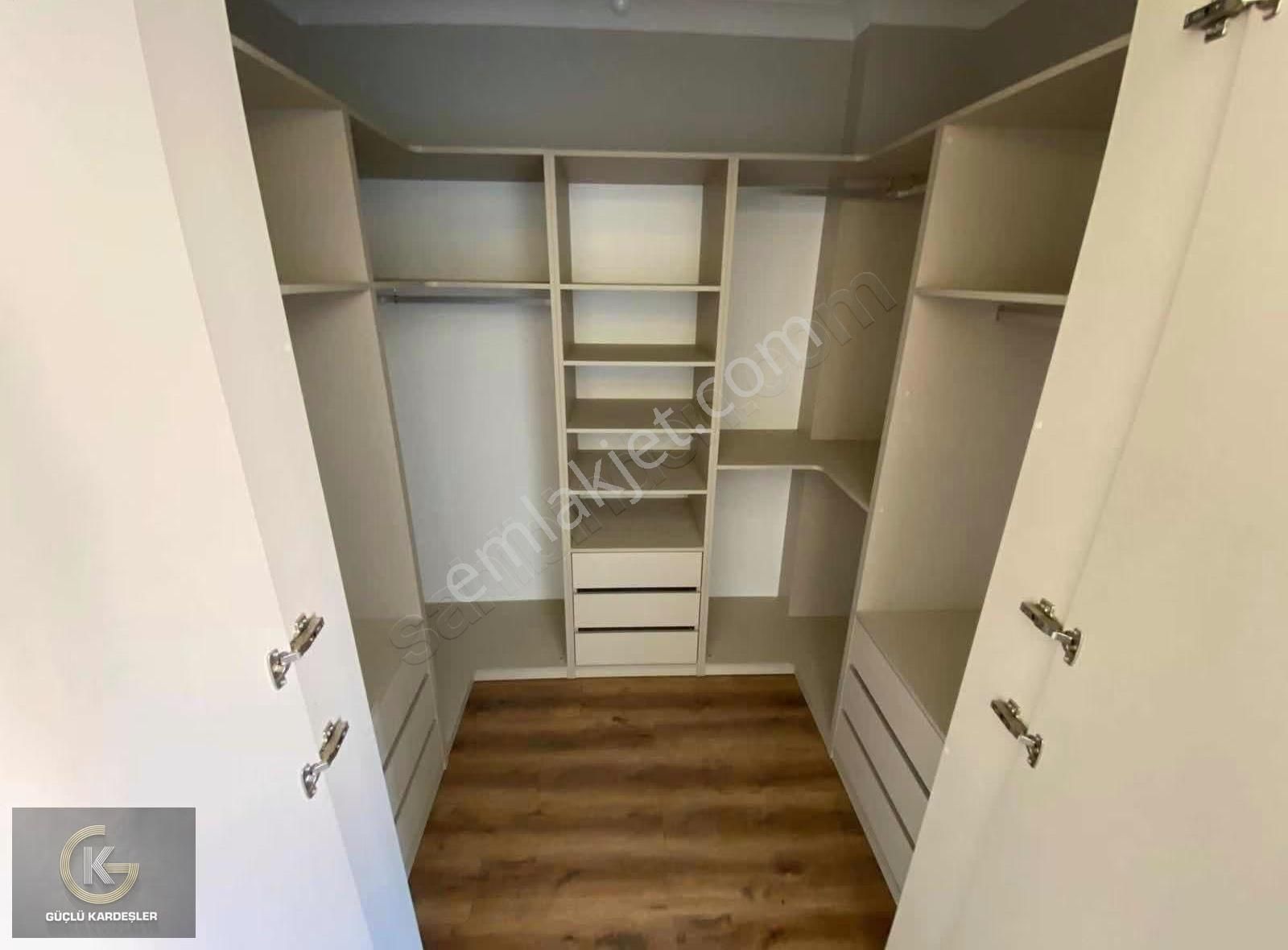Güçlü Kardeşler Denize Sıfır Konumda 5+2 Müstakil Villa - Görsel 35