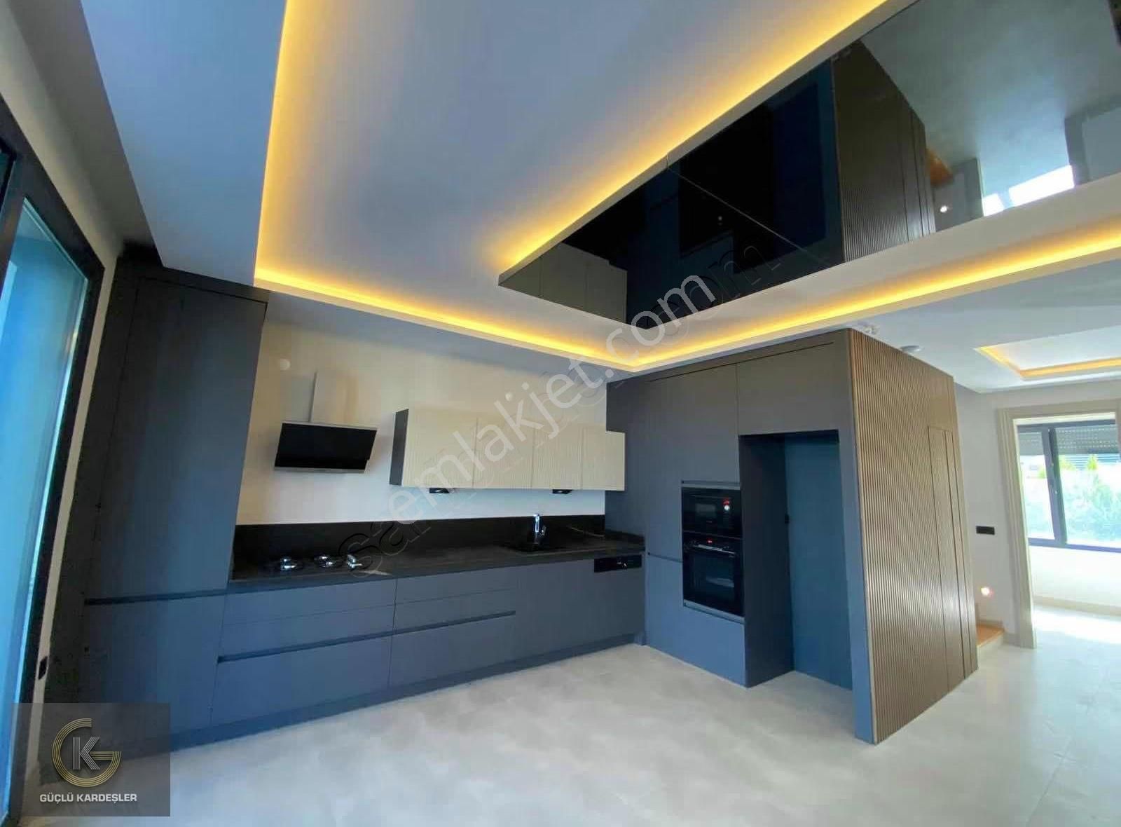 Güçlü Kardeşler Denize Sıfır Konumda 5+2 Müstakil Villa - Görsel 30