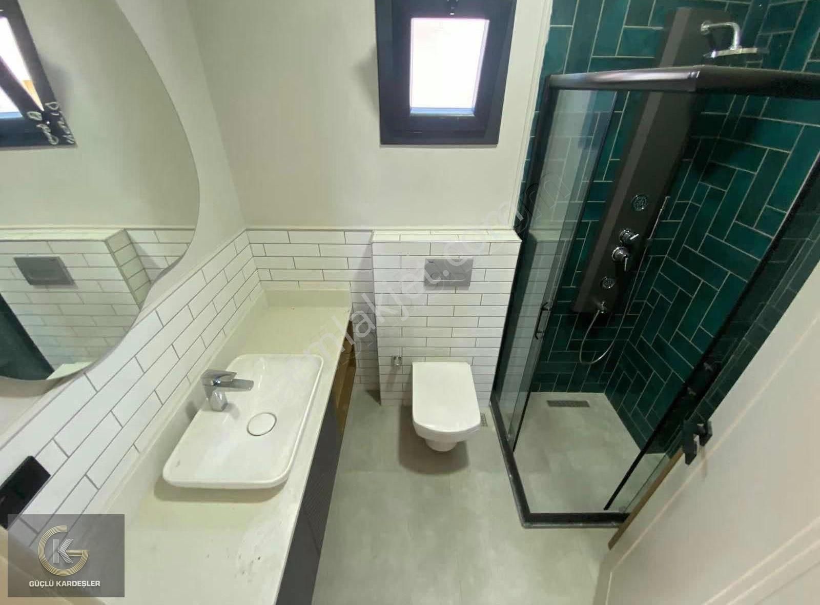 Güçlü Kardeşler Denize Sıfır Konumda 5+2 Müstakil Villa - Görsel 34