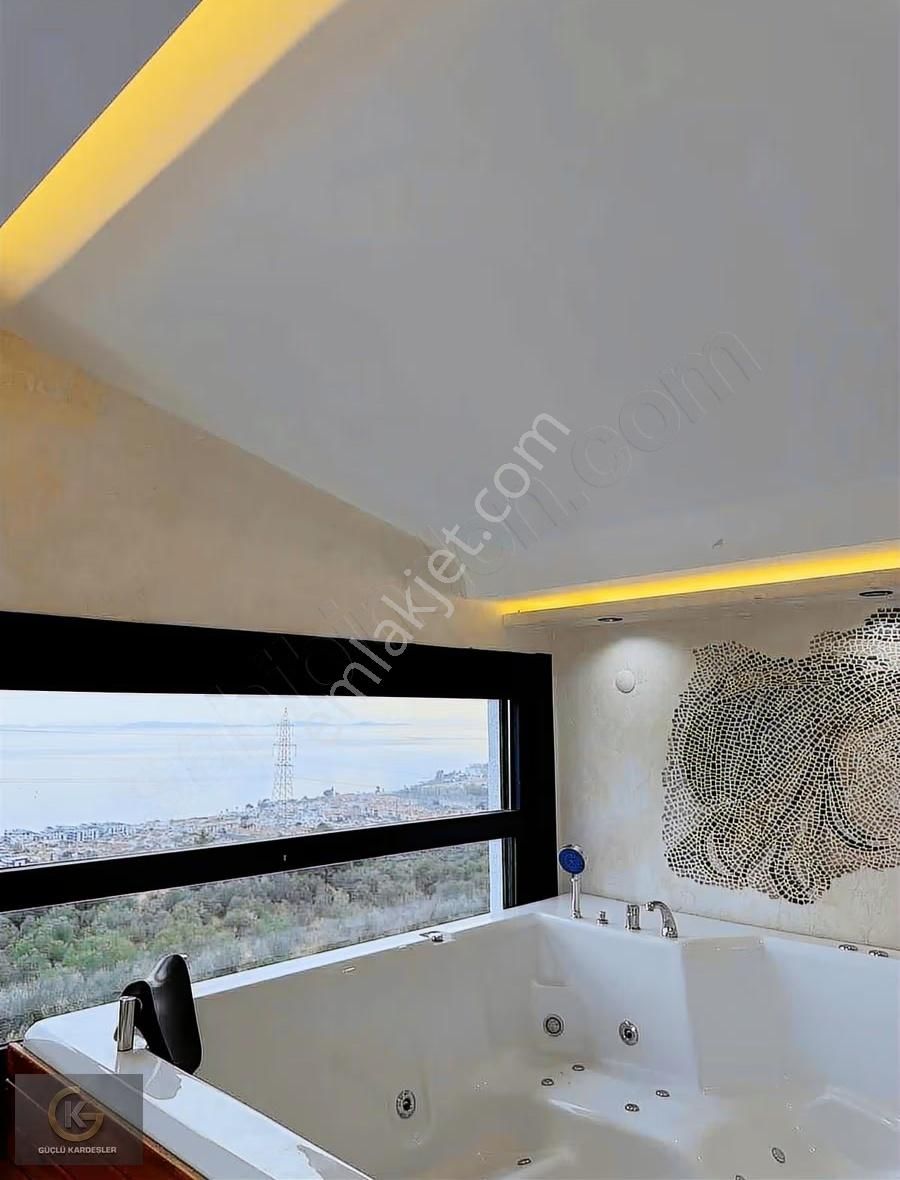 Güçlü Kardeşler Körfezin Yeni Gözdelerinden Ultra Lüks Villa - Görsel 19