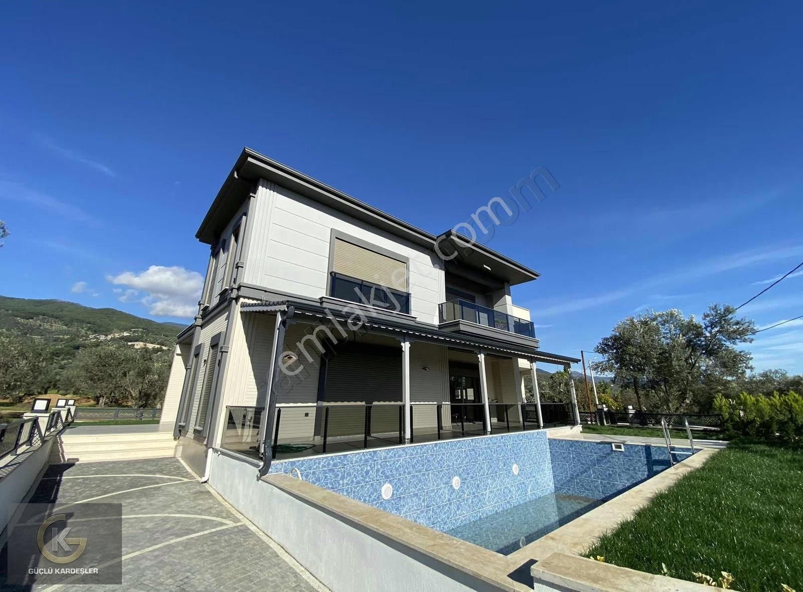 Güçlü Kardeşlerden Gürede Tam Müstakil Havuzlu Lüks Villa - Görsel 18