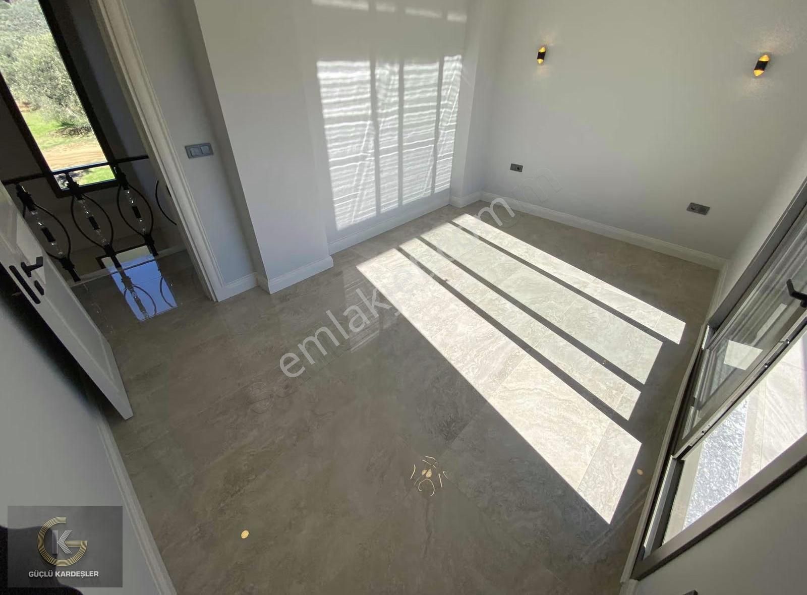 Güçlü Kardeşlerden Gürede Tam Müstakil Havuzlu Lüks Villa - Görsel 25