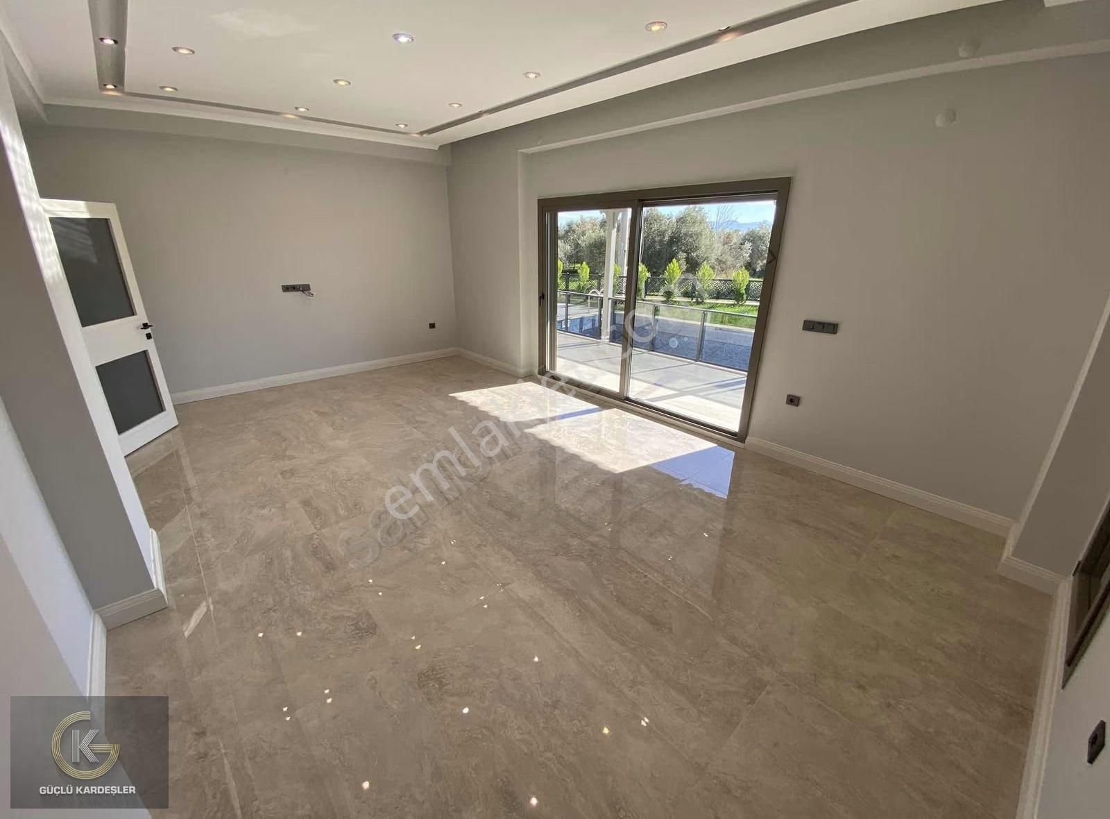 Güçlü Kardeşlerden Gürede Tam Müstakil Havuzlu Lüks Villa - Görsel 35