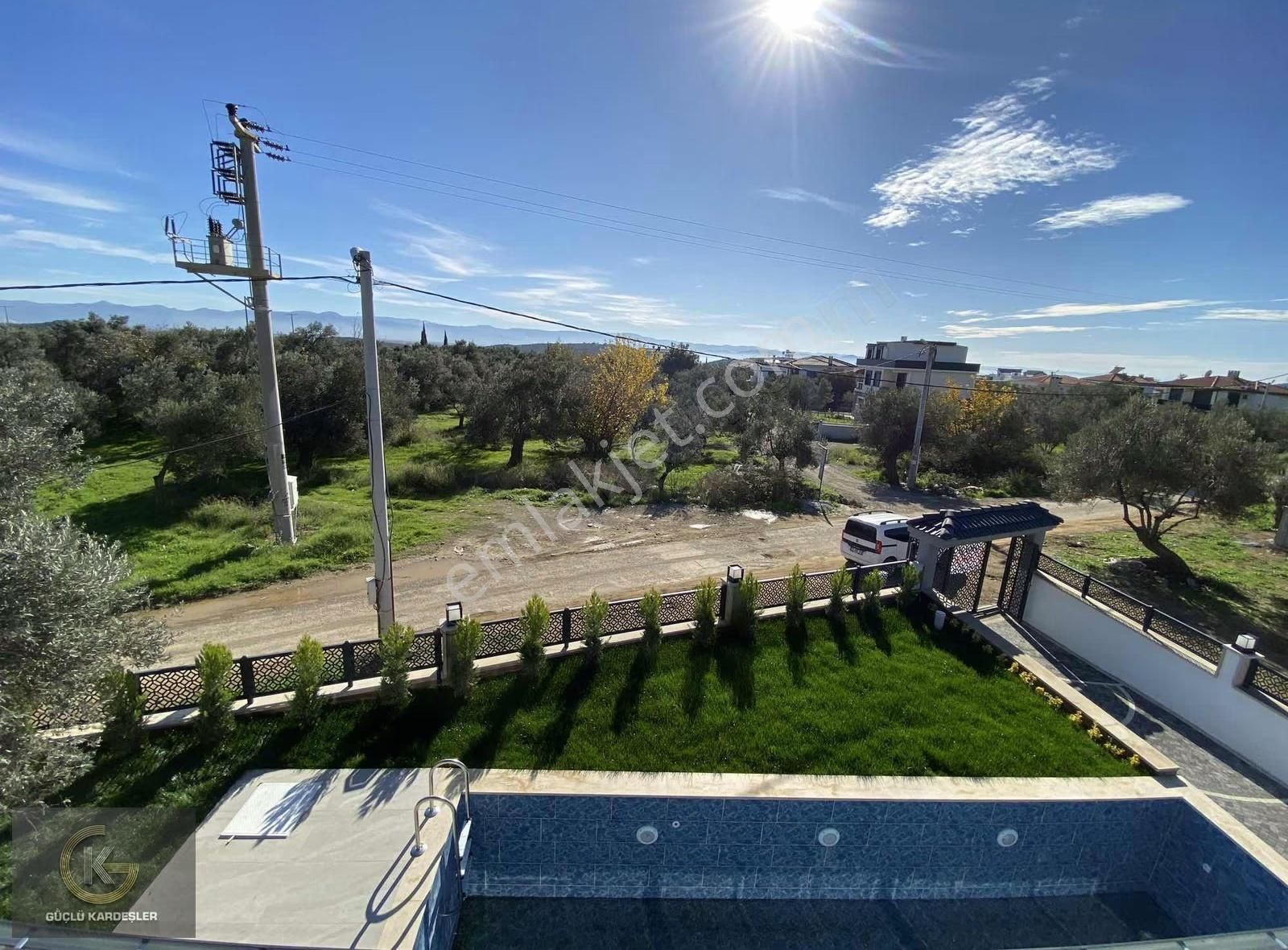 Güçlü Kardeşlerden Gürede Tam Müstakil Havuzlu Lüks Villa - Görsel 26